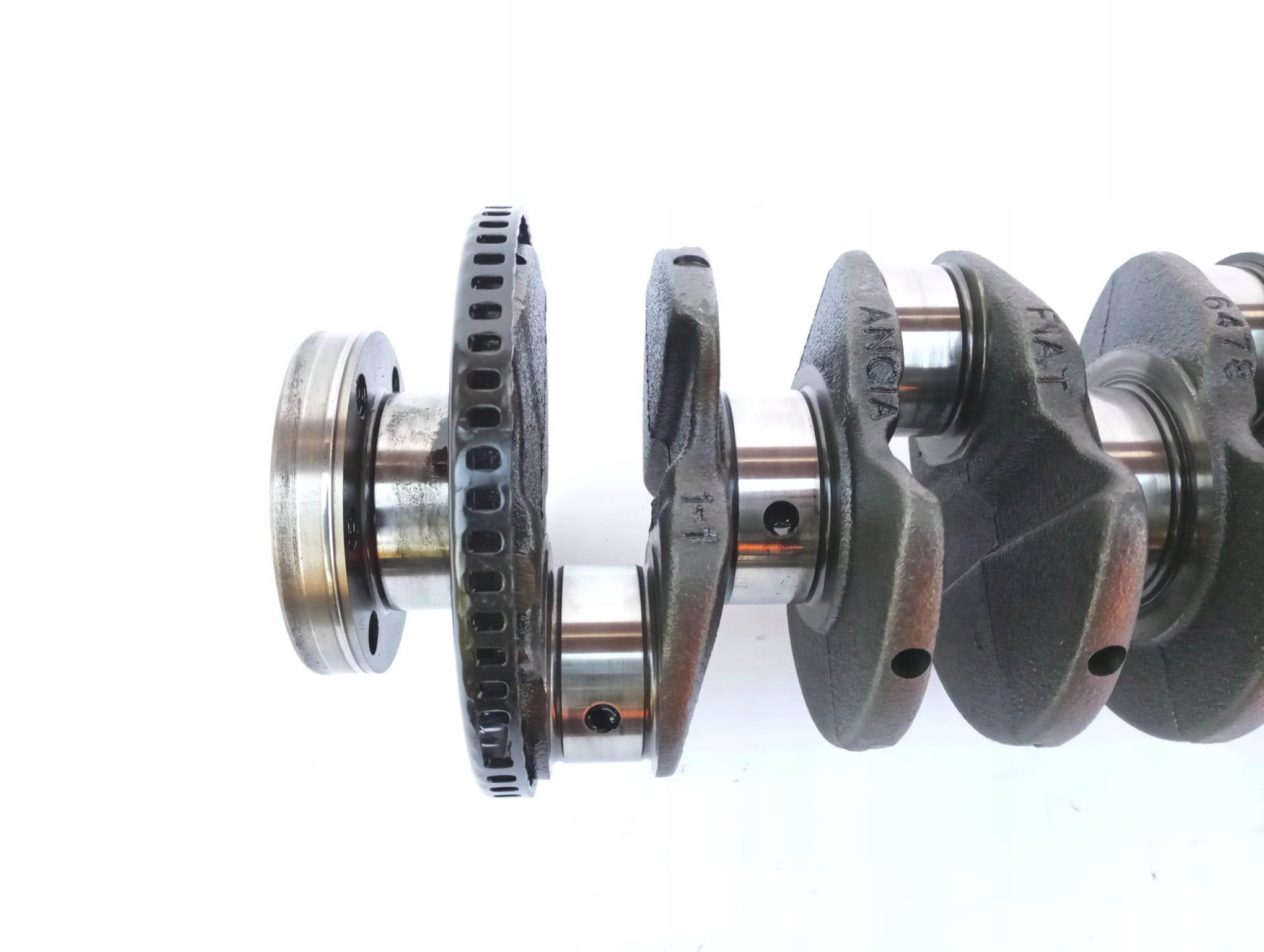 Alfa Romeo 147 GT wał korbowy 1.9 16V 150KM Typ samochodu Samochody osobowe