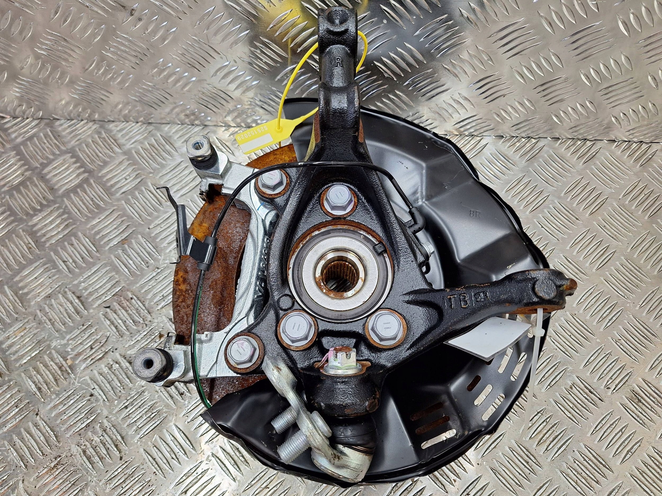swing right front TOYOTA YARIS IV 20-26 1.0 VVTi