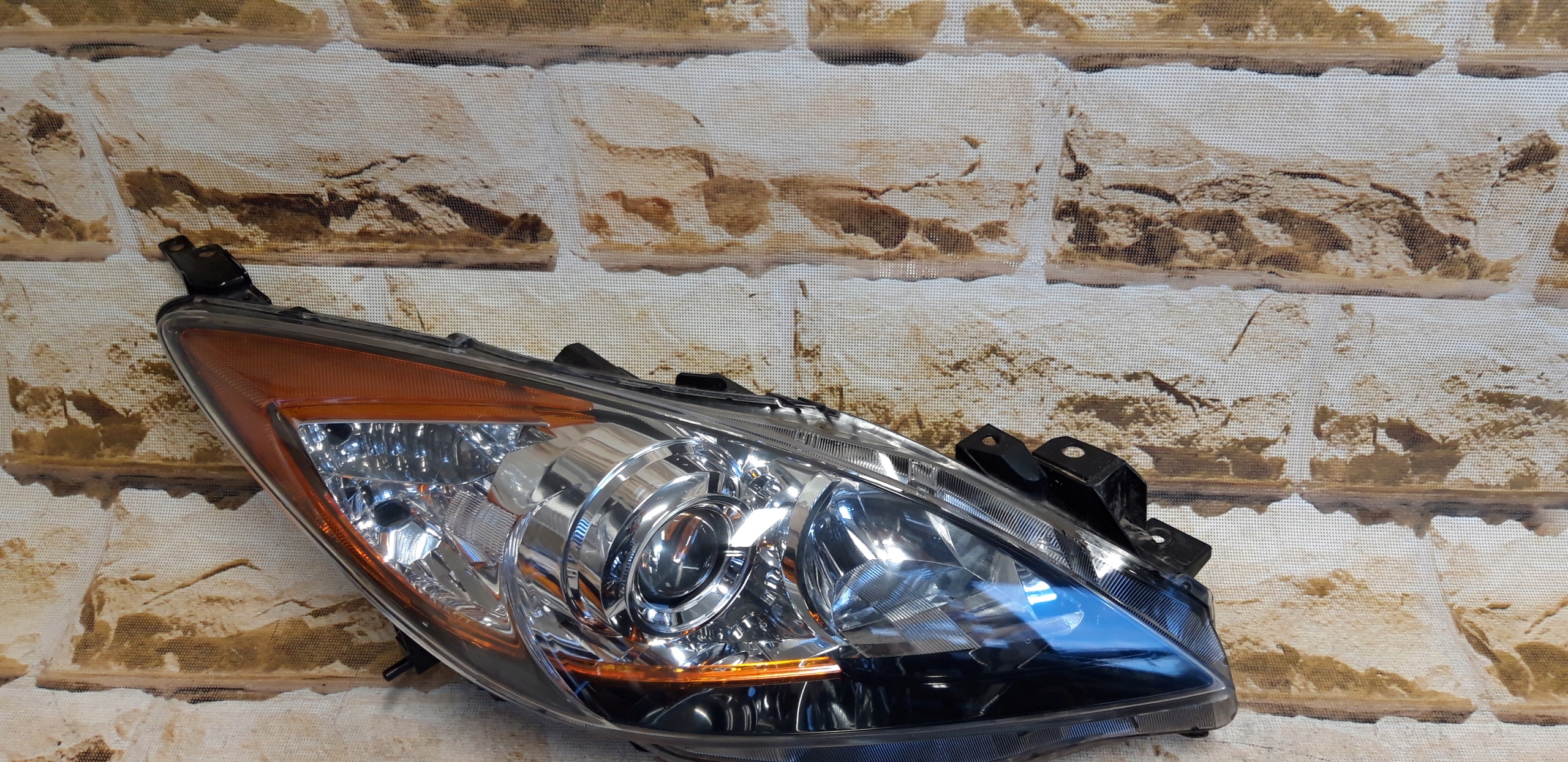 mazda 3 bl 2010 zwykła halogenowa europa demontaż