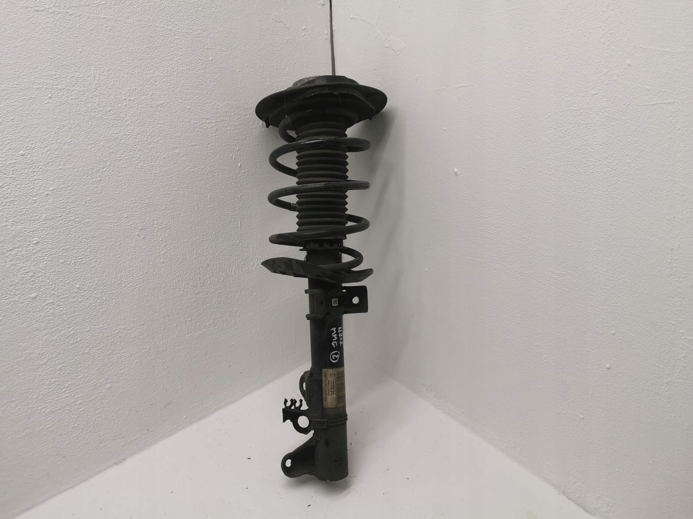 shock absorber left right MERCEDES E-KLASA W212 09-16