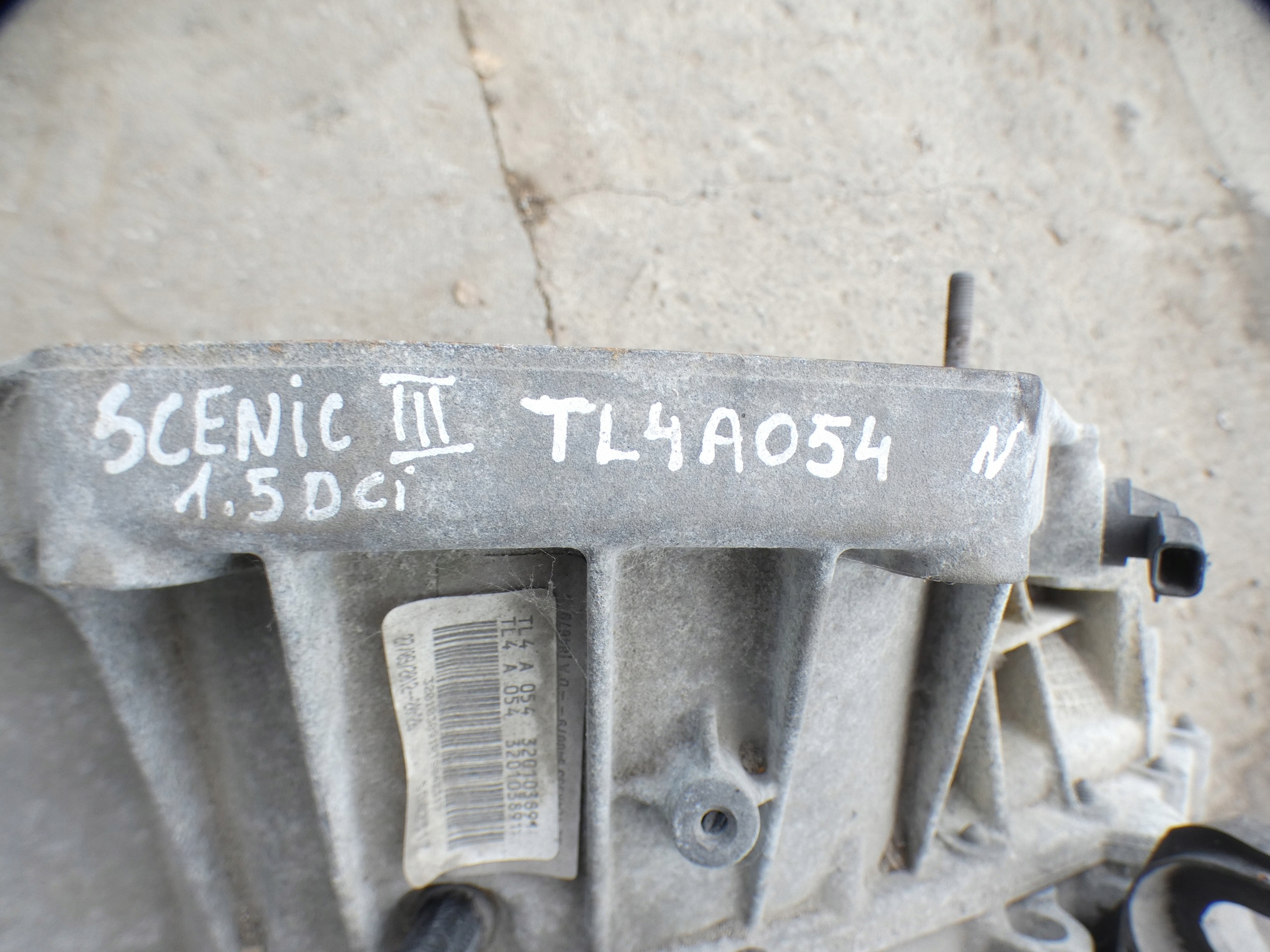 CAMBIO manuale RENAULT 1.5 DCI. Tl4a054