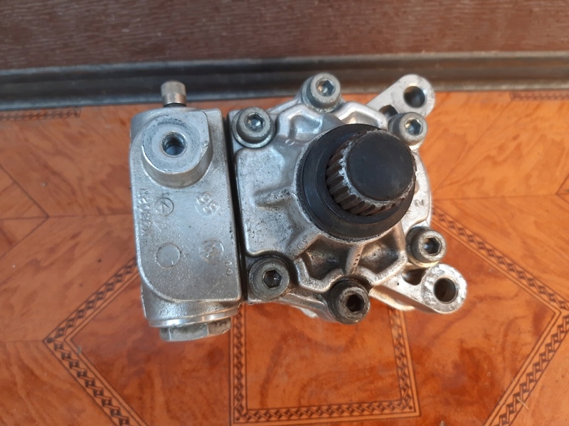 АМОРТИЗАТОР ДВИГАТЕЛЯ ПРИВОД SUZUKI TL1000R