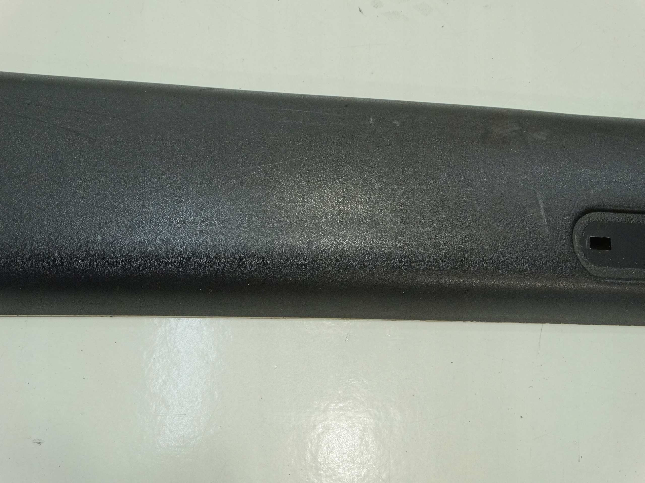 moulding side door left front RENAULT MASTER II OPEL MOVANO A 7701692580