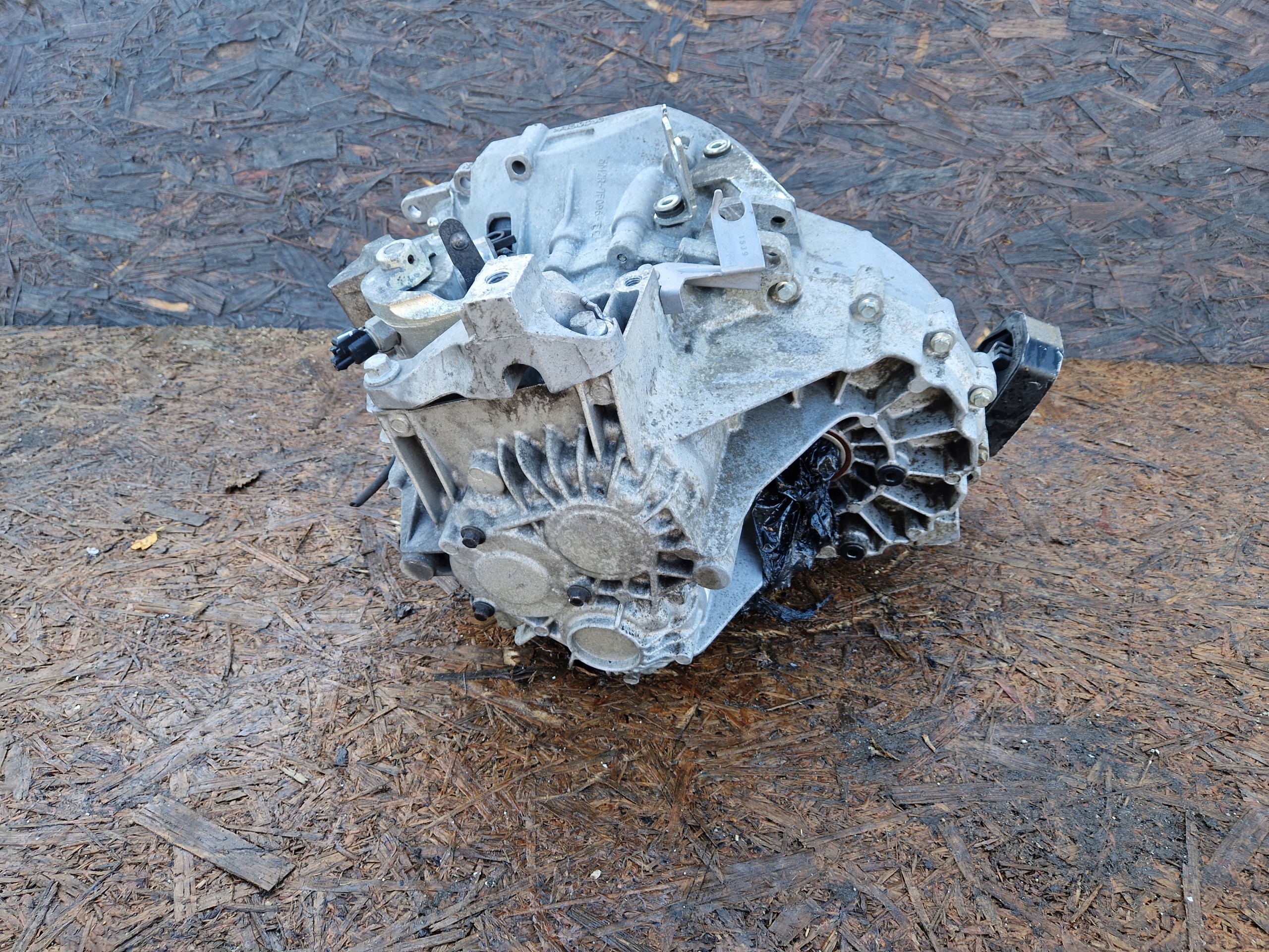 Getriebe FORD KUGA 2.0TDCI AV4R-7002-AA AV4R7002AA