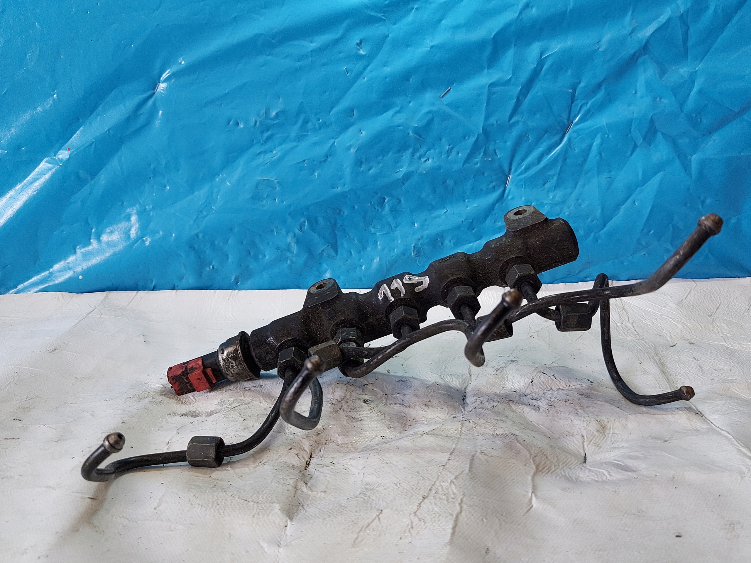 Rampe injection CITROEN C2 1.4 HDI 9654592680
