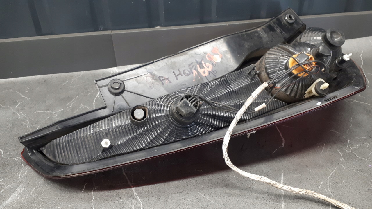 89071614 light right rear part agila B II splash