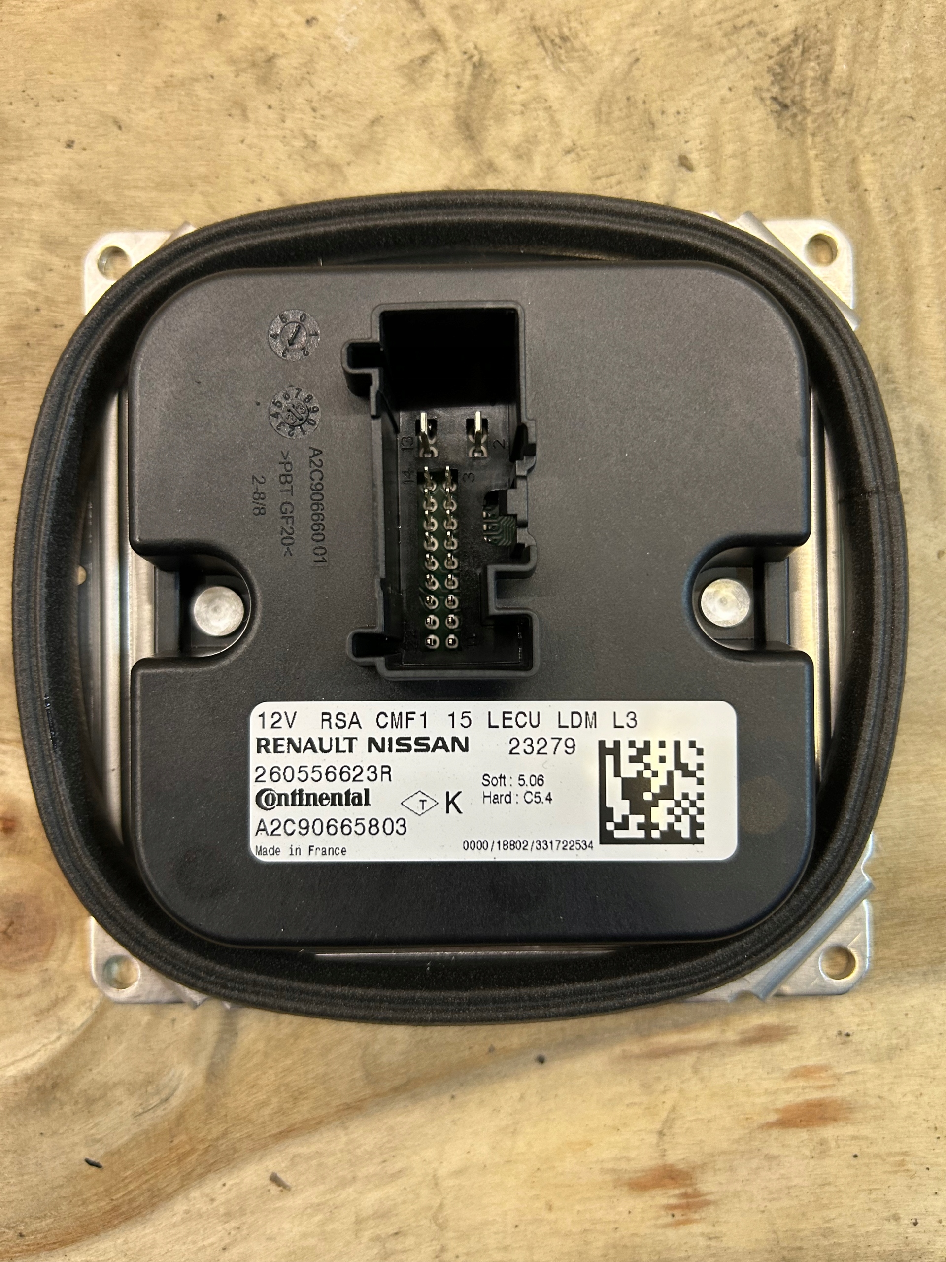 Конвертер модуль led renault CLIO V MEGANE IV CAPTUR II 260556623R