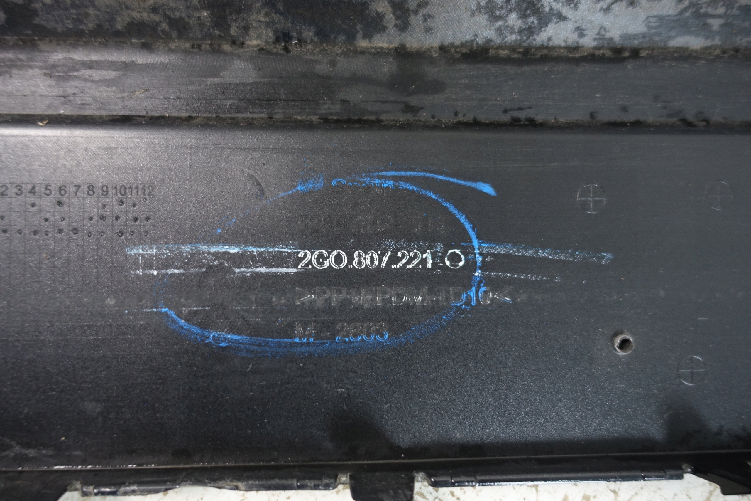 VOLKSWAGEN POLO VI 2G0 2017- bumper front front 17-21 2G0807221