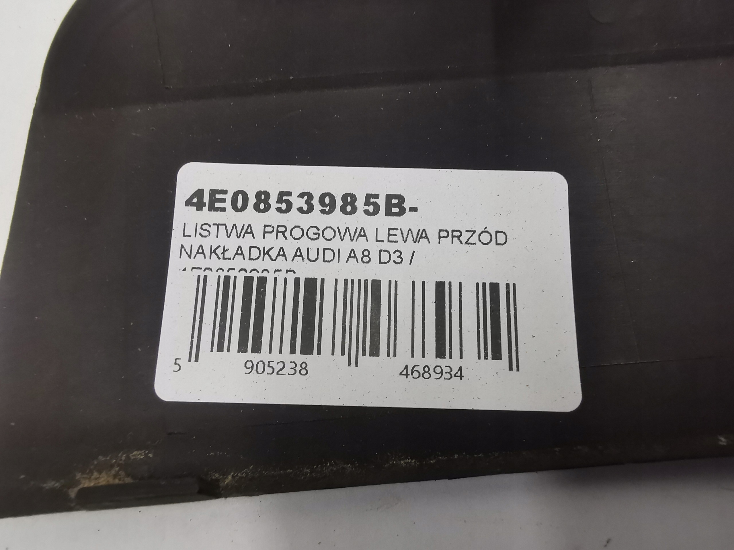 lišta prahová levá předek krytka AUDI A8 D3 / 4E0853985B