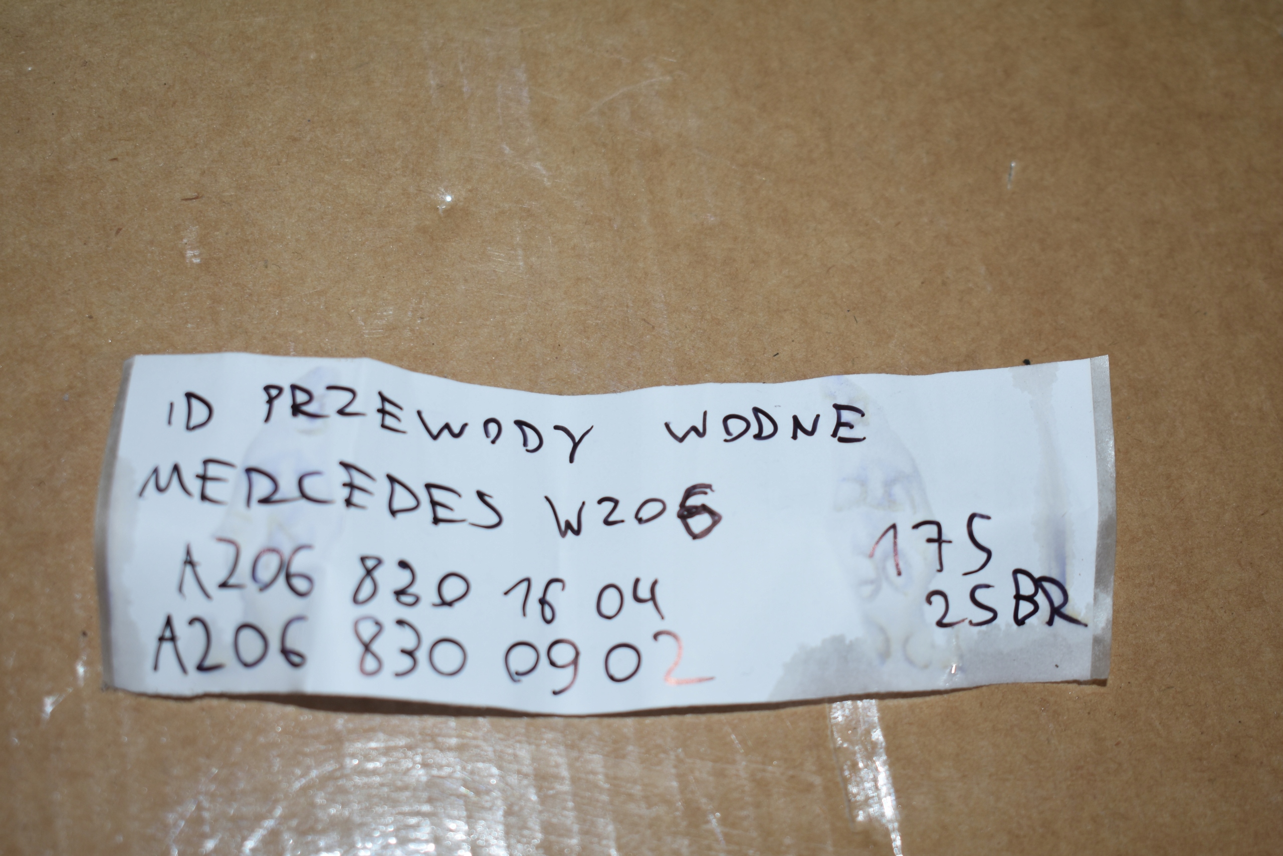 IDEALNE Tubi d’acqua MERCEDES W206 1