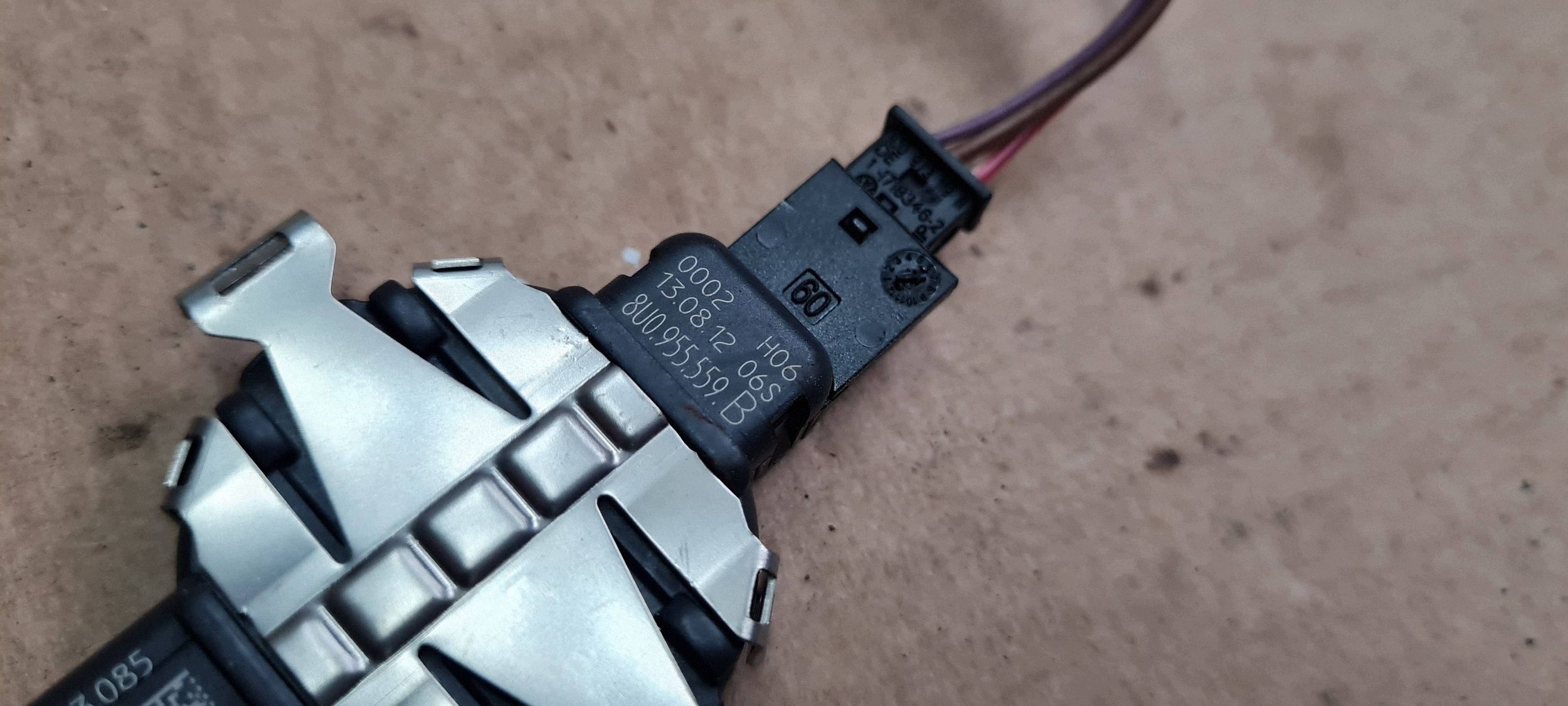 A5 8T LIFT Sensor SENSOR Regen 8U0955559B A6 C7 4G A7 4G A4 B8 Q5 8R