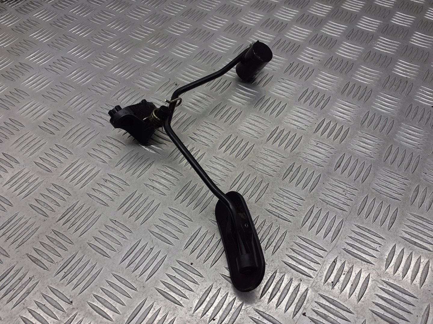 PEDAŁ GAZU TOYOTA AVENSIS T25 1.8