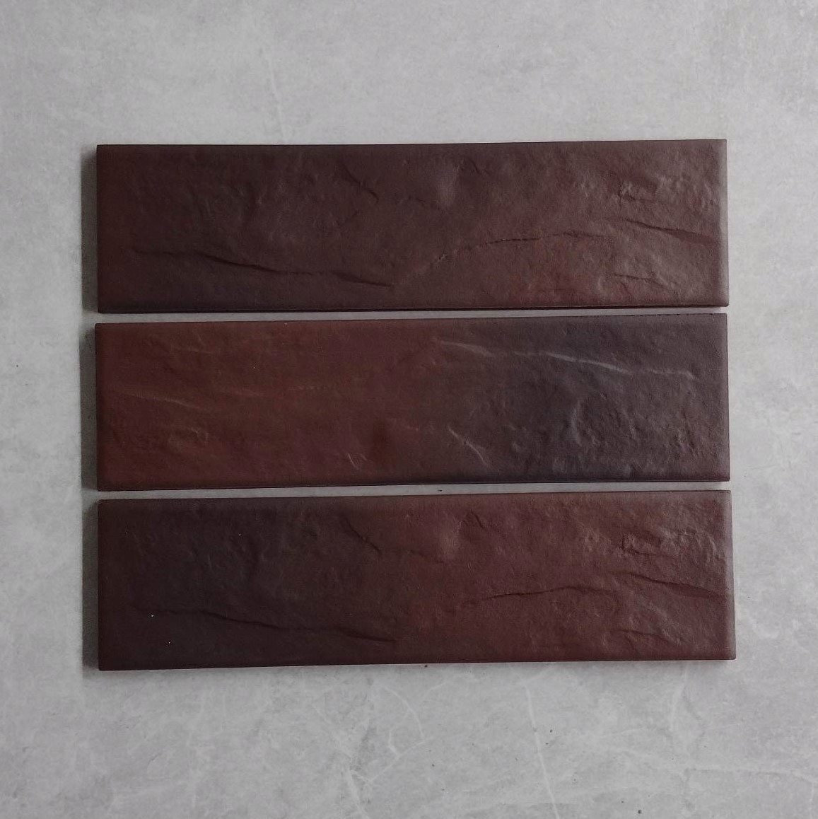 ELEWACJA RUSTIKO WIŚNIA klinkier płytki elewacja Marka Cerrad