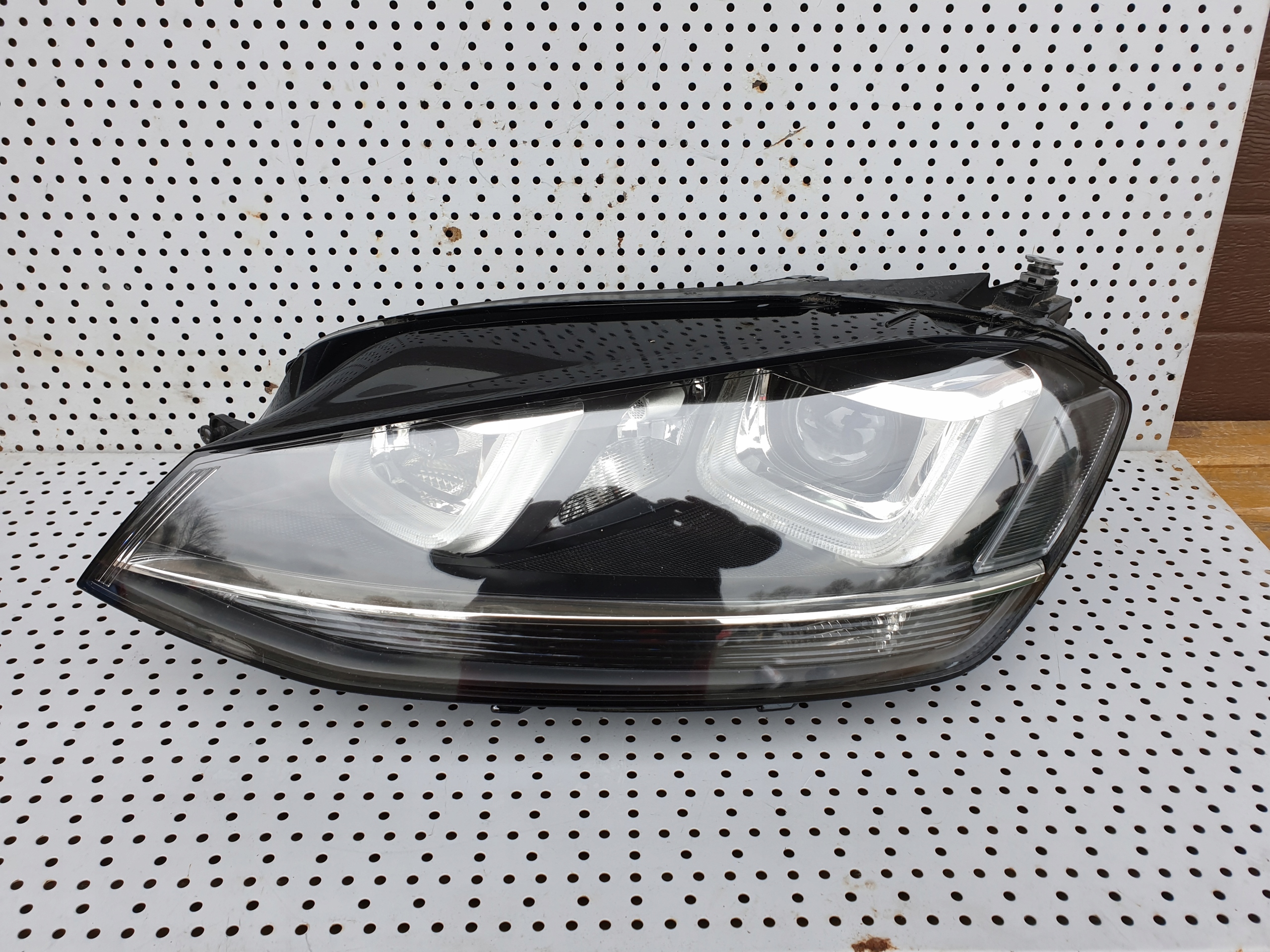 ЛАМПА ПЕРЕДНЯ ЛІВА GOLF 7 BI XENON LED