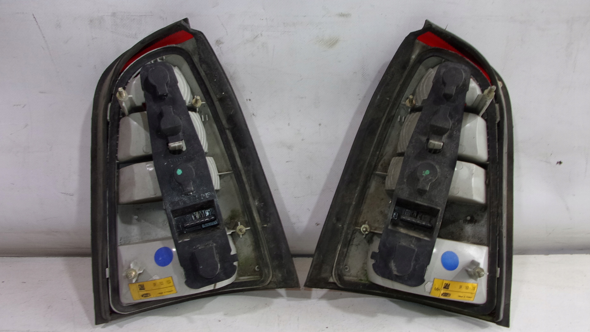 lights rear. rear part left right OPEL VECTRA B KOMBI