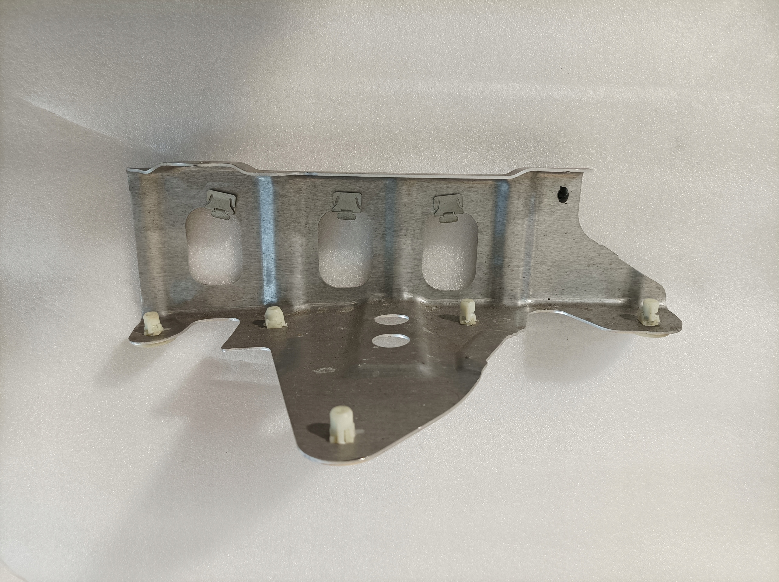 BMW X7 G07 bracket covers TERMICZNEJ right 7428400