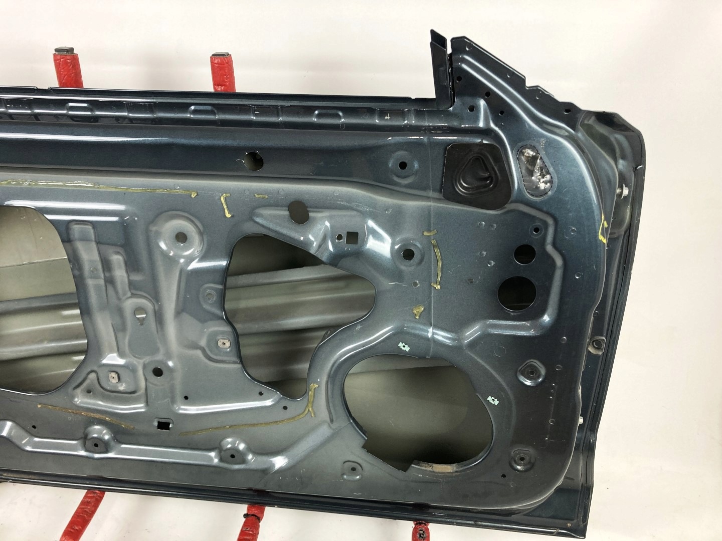 Chevrolet Camaro 2016-2024 door left driver´s