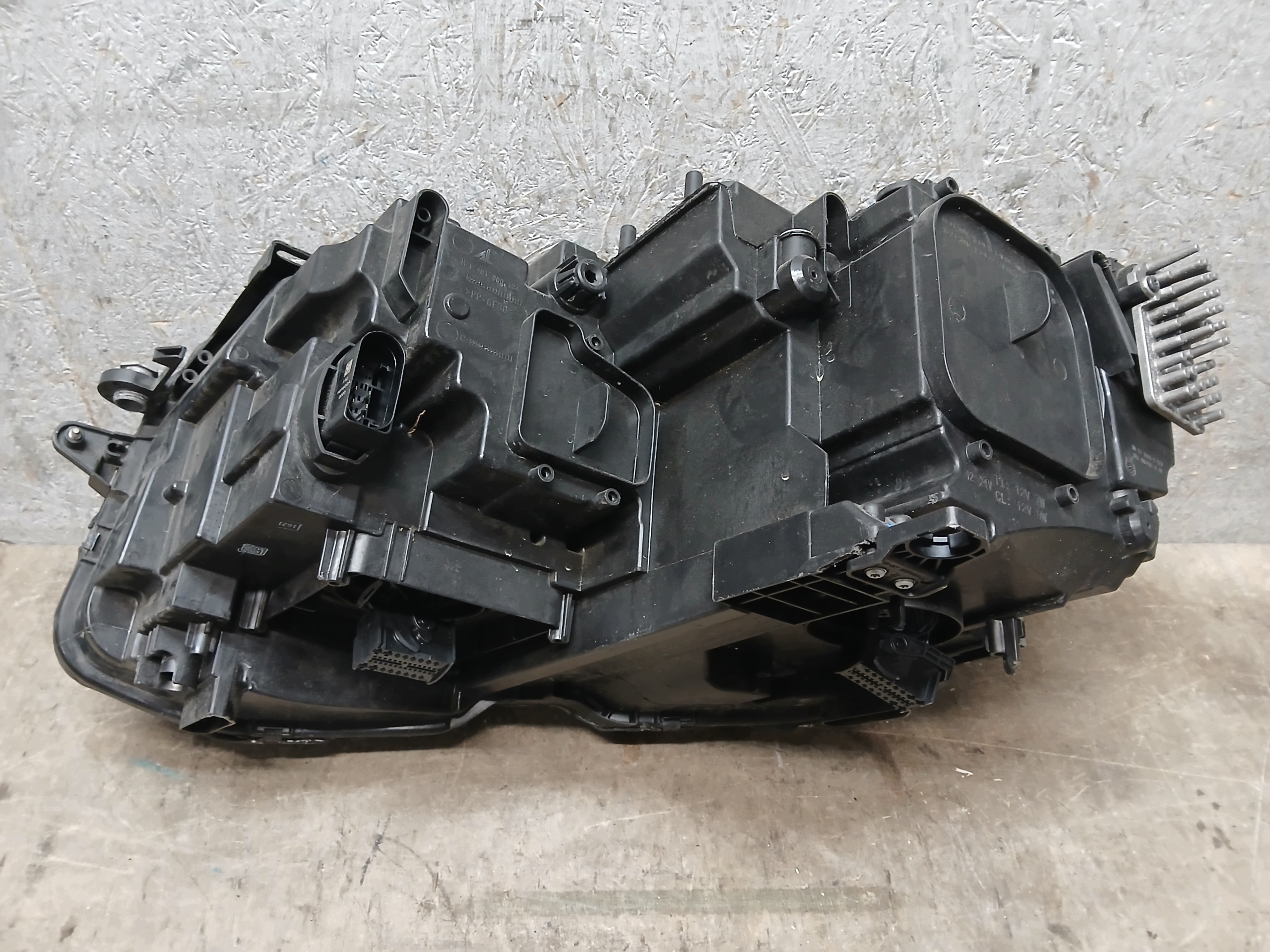 light front right VW TIGUAN II 2 5NA 15-19 FULL LED 5NB91082A