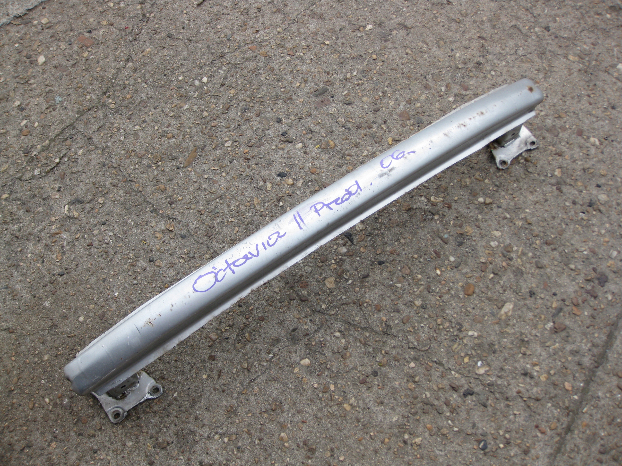 SKODA OCTAVIA II 2.0 TDI 06R bumper support rear part
