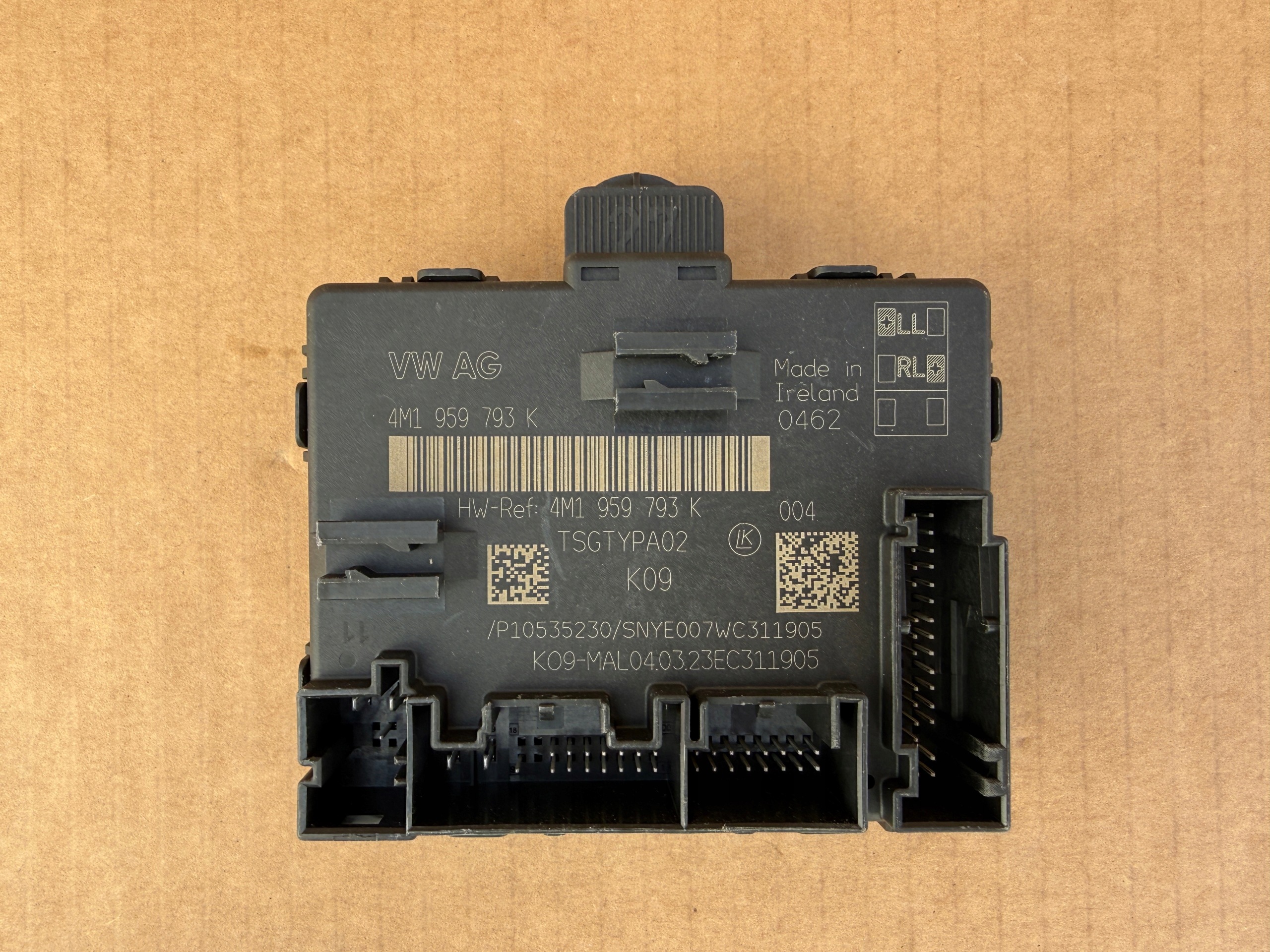 module door 4M1959793K VW SKODA AUDI original