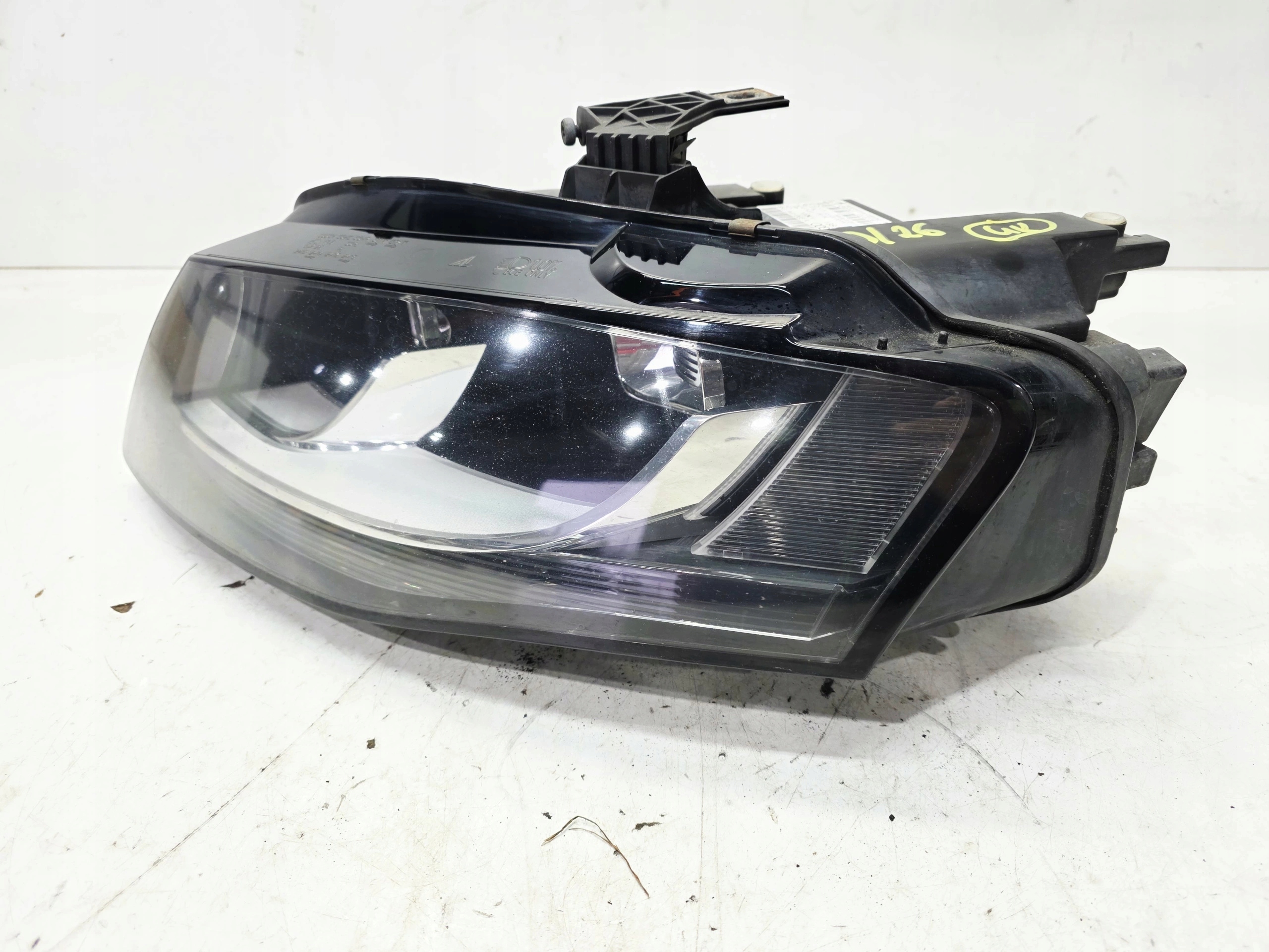 REFLEKTOR light left front AUDI A4 B8 8K0941003A UK 10/26