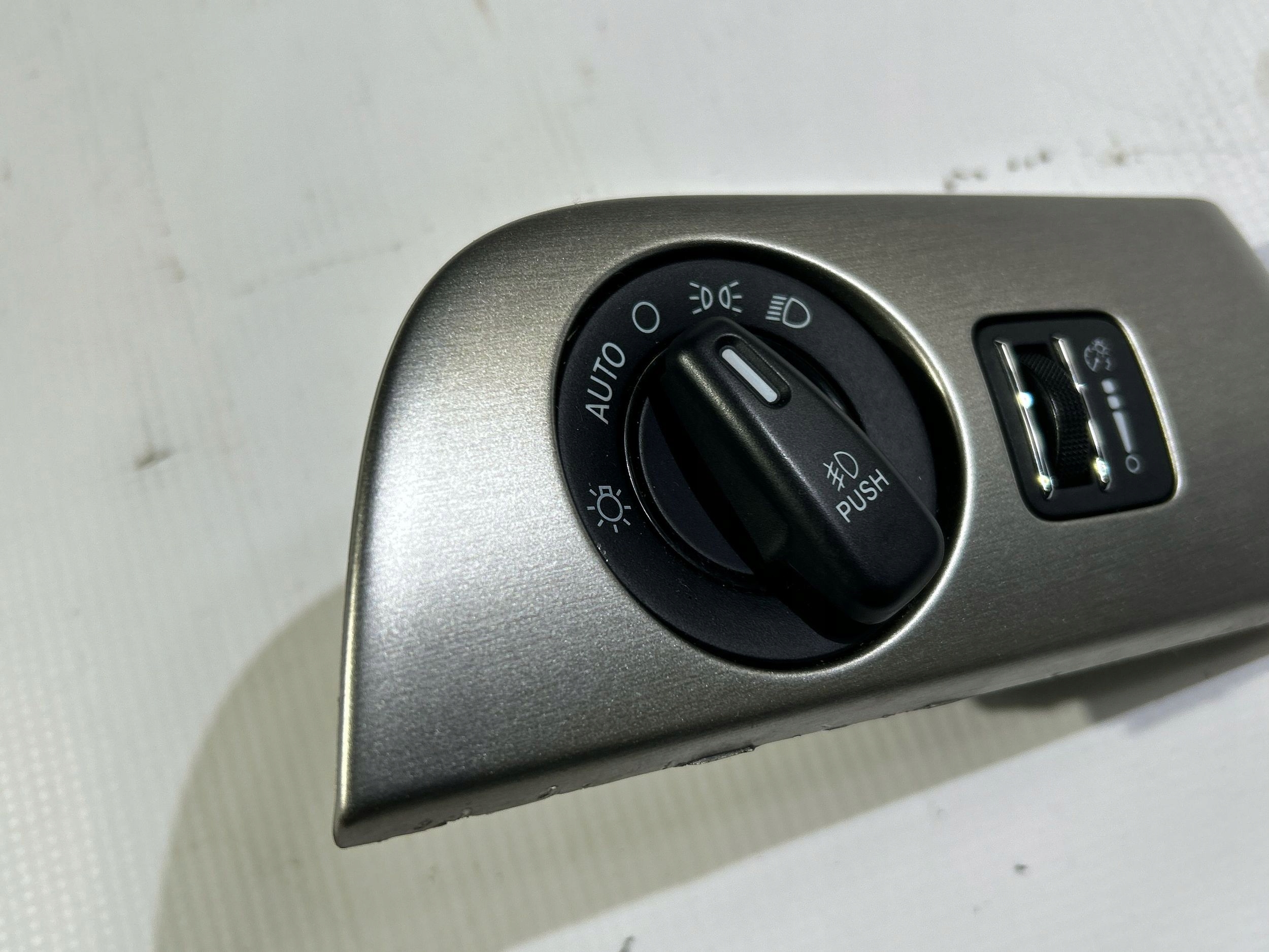 switch light switch fog lights przeciwmgielnych Dodge Durango 2014