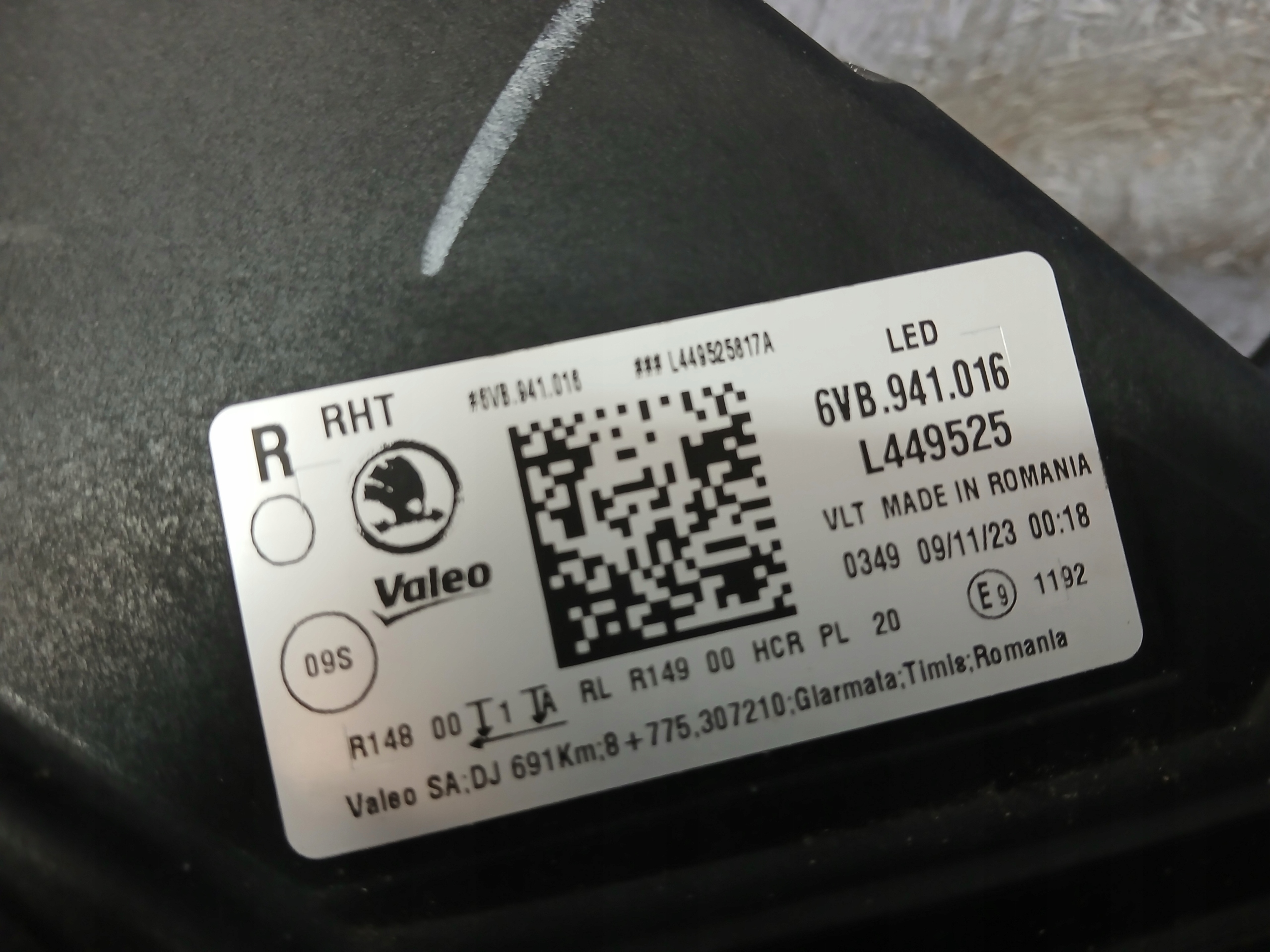 light front right SKODA FABIA IV 4 FULL LED 6VB941016
