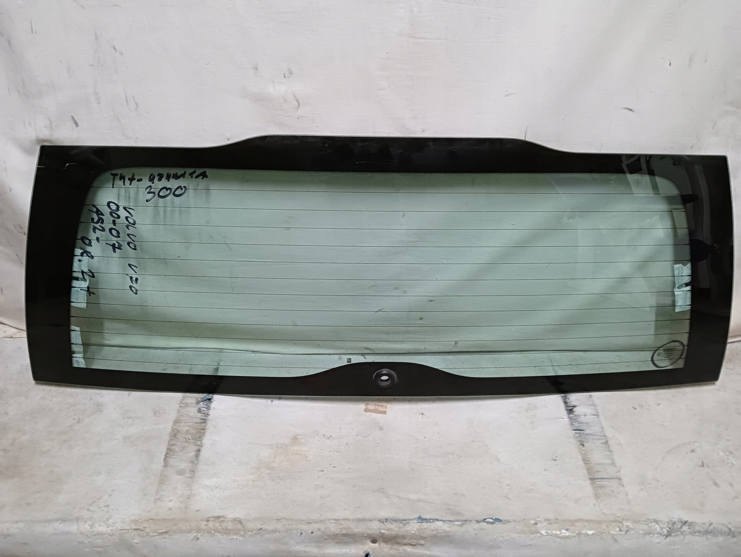 SZYBA TYLNA VOLVO V70 (2000-2007) AS2 ORYGINAŁ