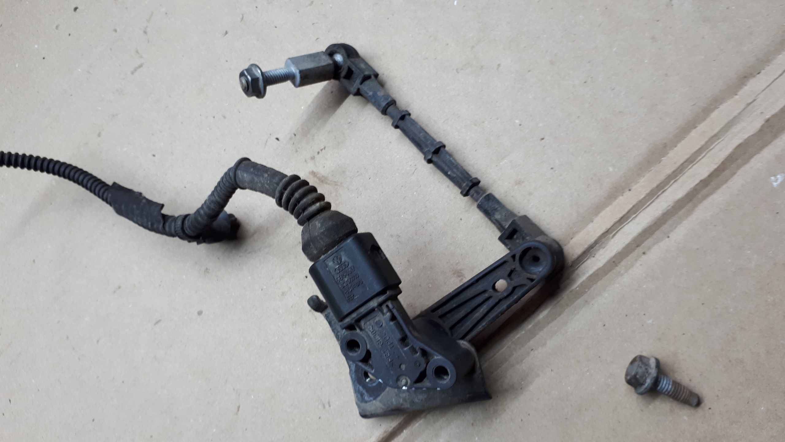 A4 B9 LIFT Sensor POZIOMOWANIA lichte heck A5 8W Q5