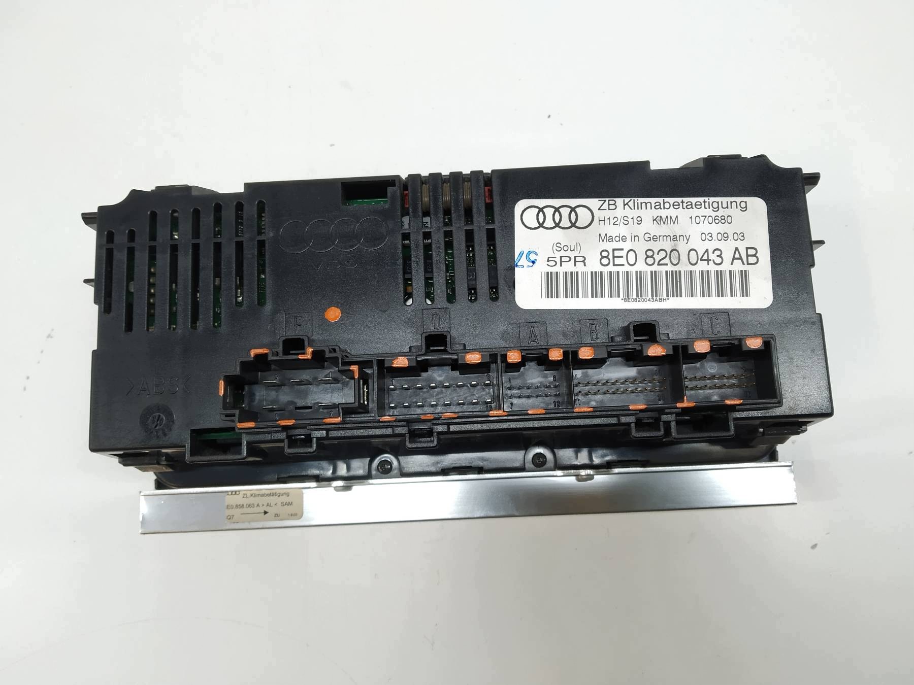 PANEL alimentation d'air 8E0820043AB Audi A4 II (2000-2006) B6