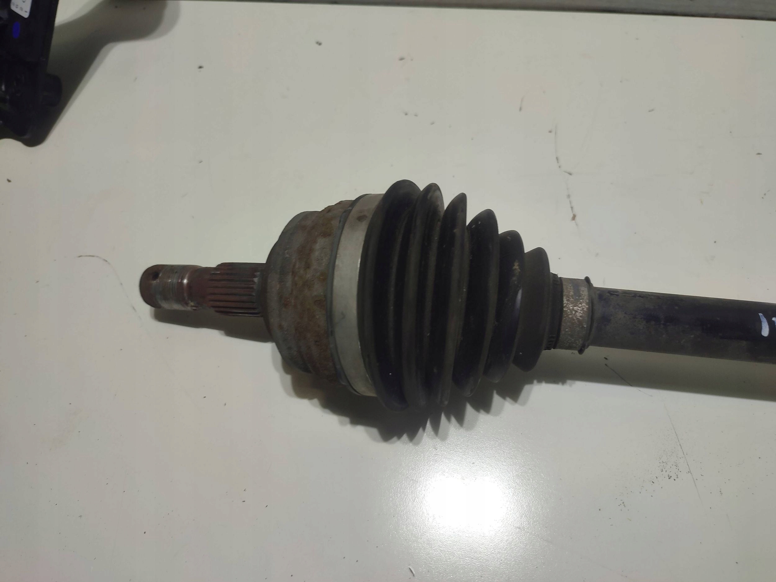 Peugeot 2008 II 2020 front side right semi-axis front