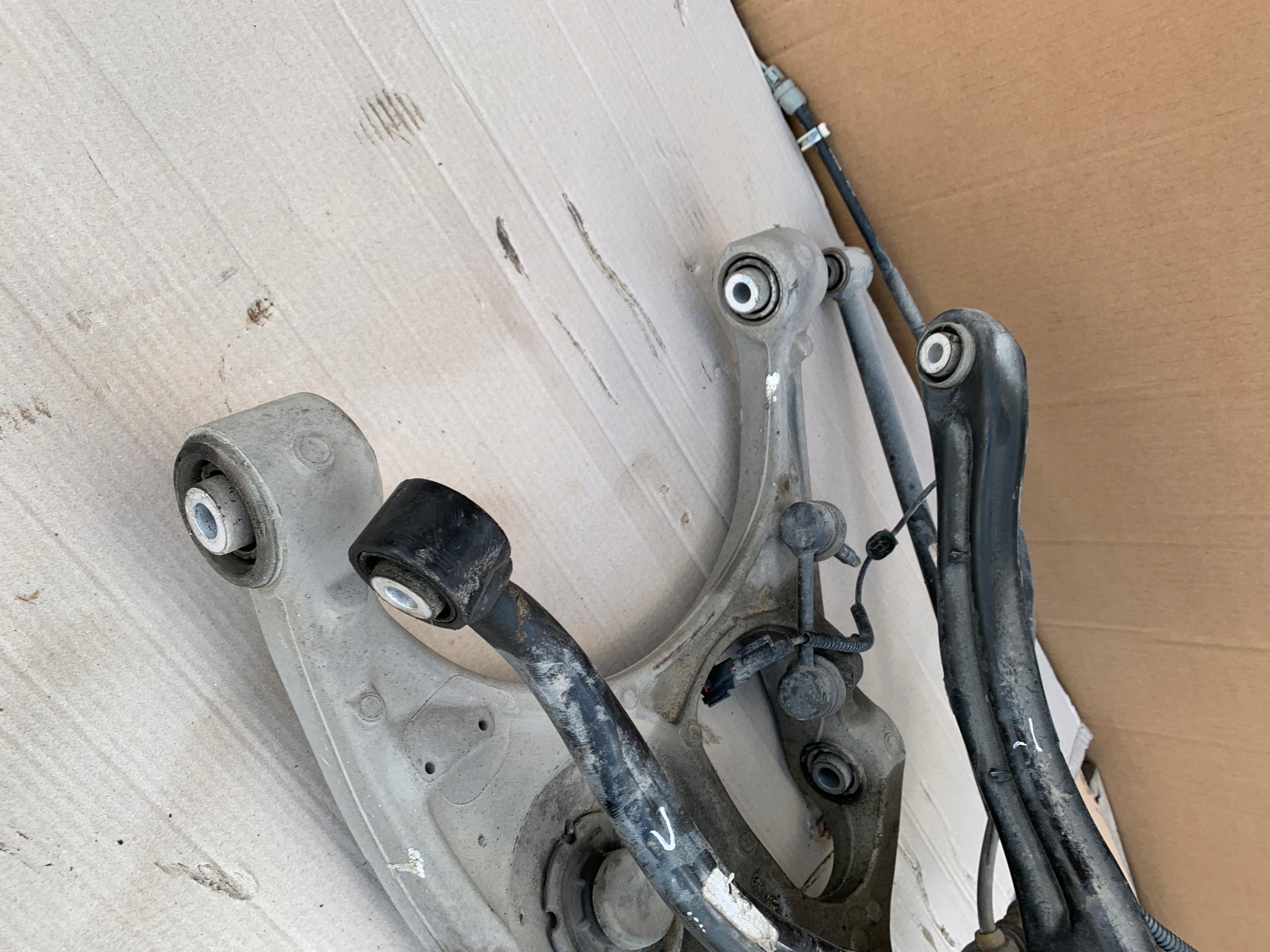 подвеска левый зад Dodge DURANGO 3.6 2X4 2016-