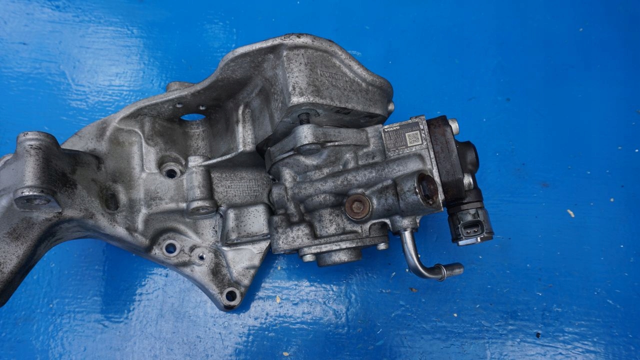VOLVO V40 S60 V60 XC60 2.0 D4 injection pump