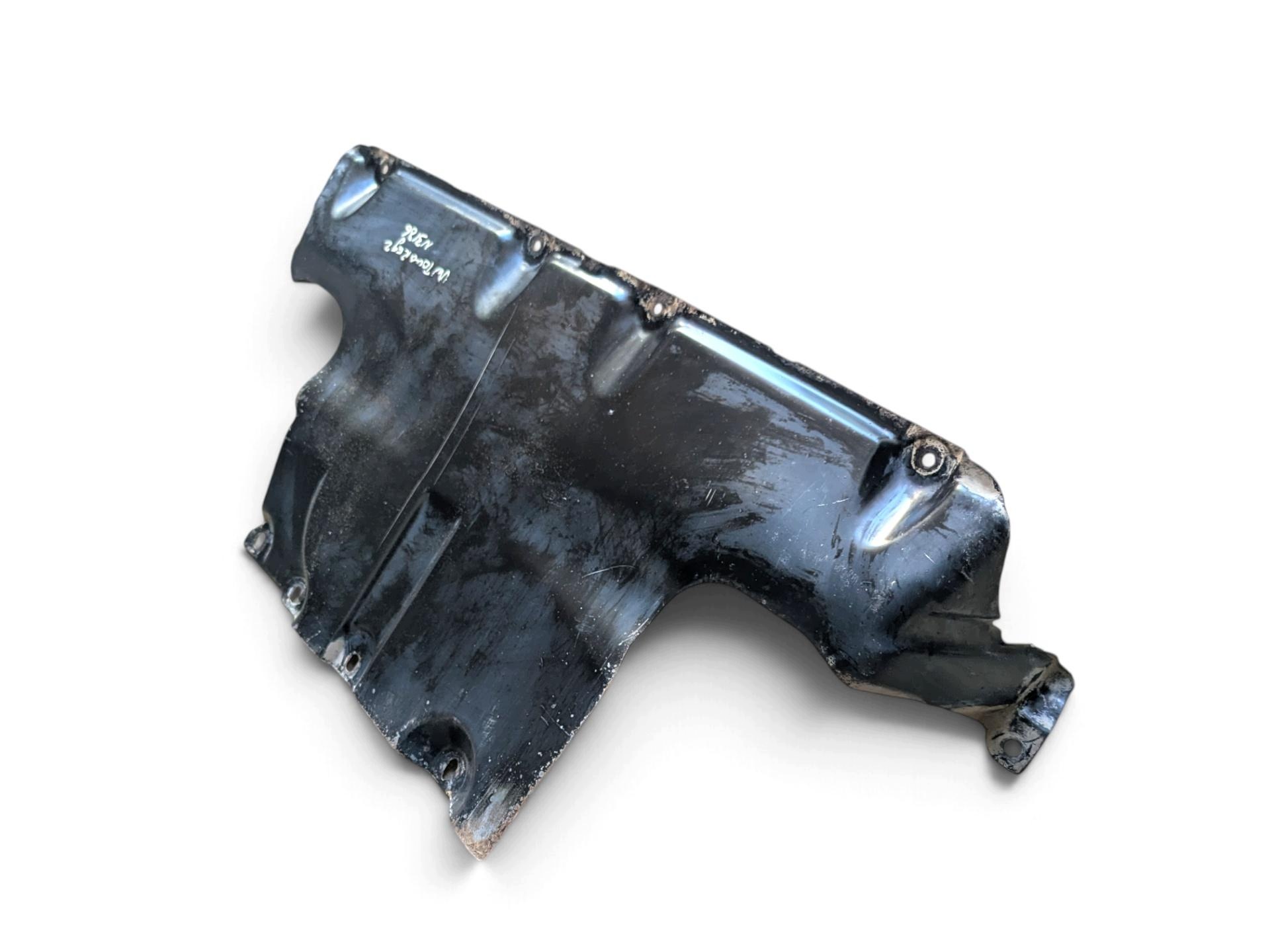 cover below engine Volkswagen Touareg 2 2011 7P0825235