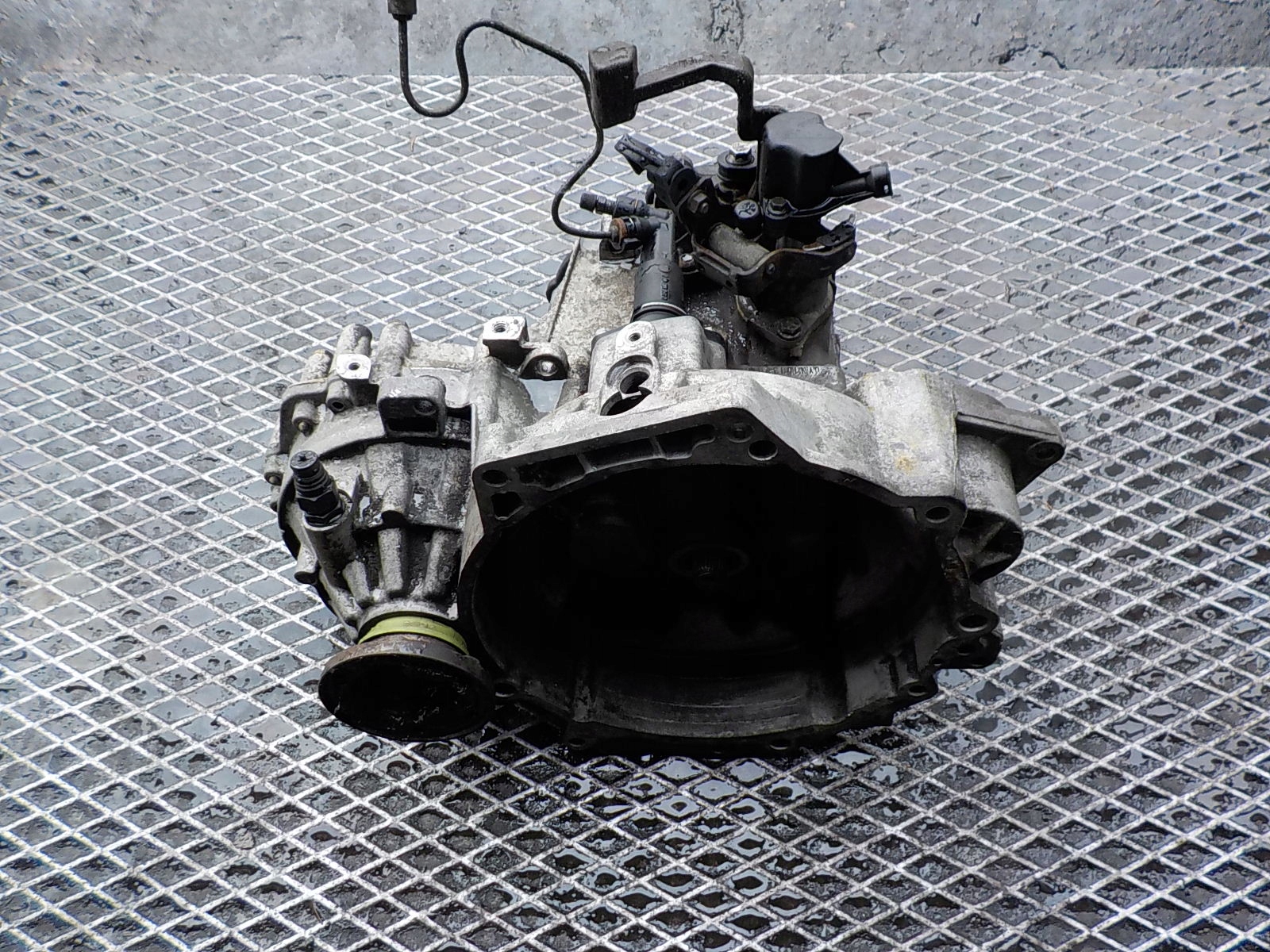 VOLKSWAGEN BORA 1.8 TB Getriebe DYN