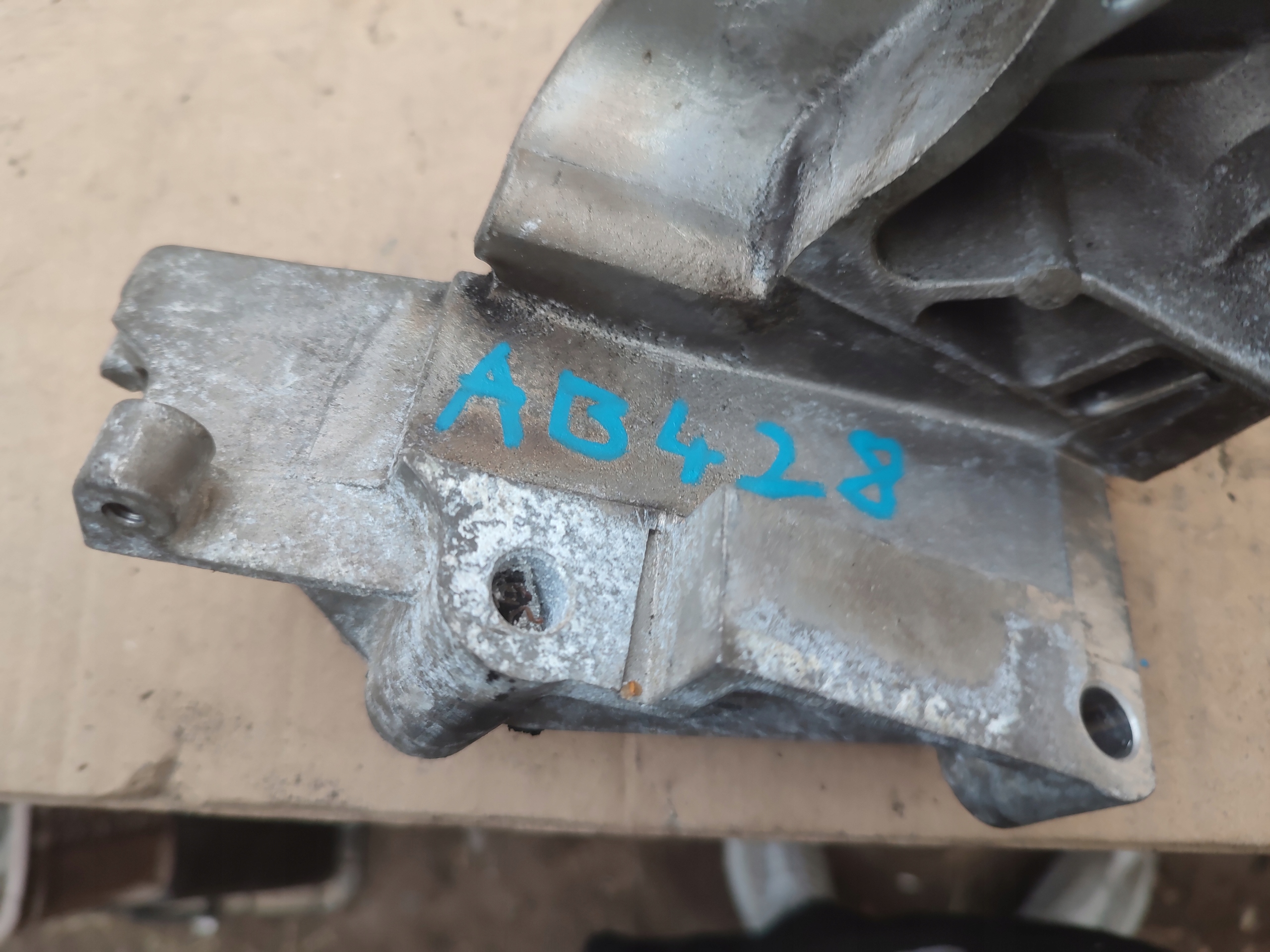 Supporto staffa Motore Ford Fiesta B-Max MK7 8A6G-6F001-DC