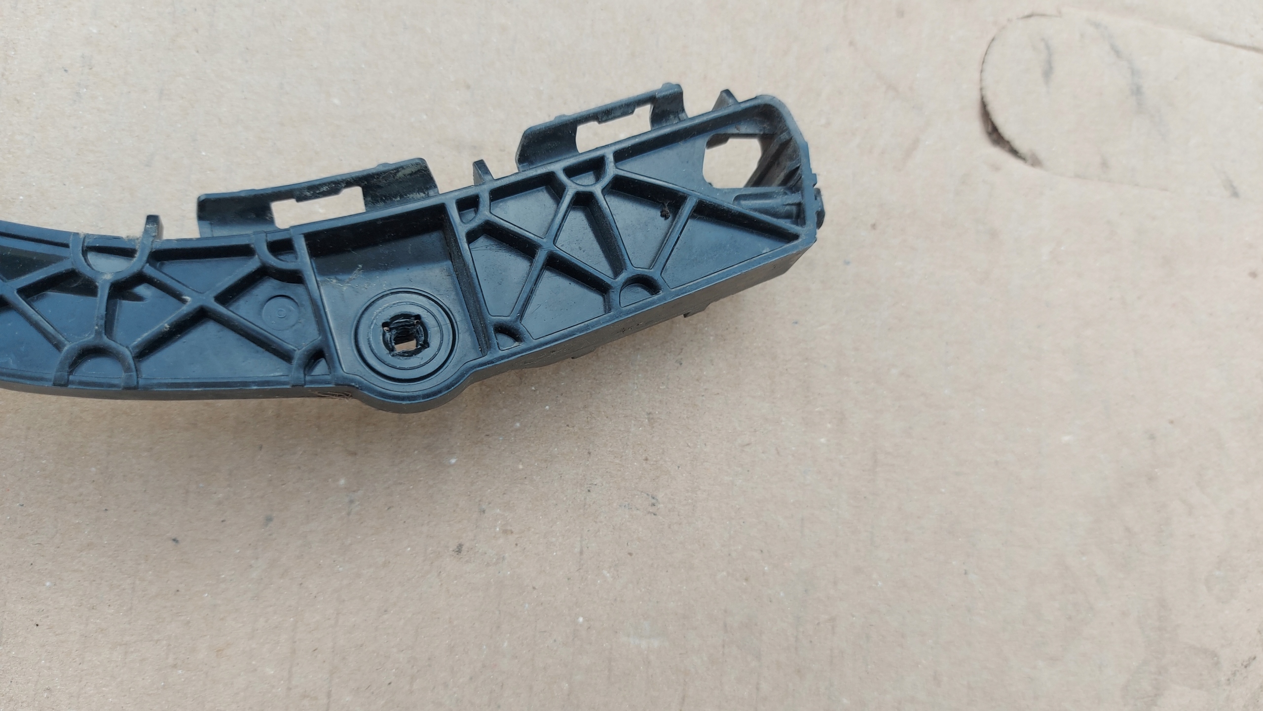 bumper bracket right rear part TOYOTA LAND CRUISER J150 09