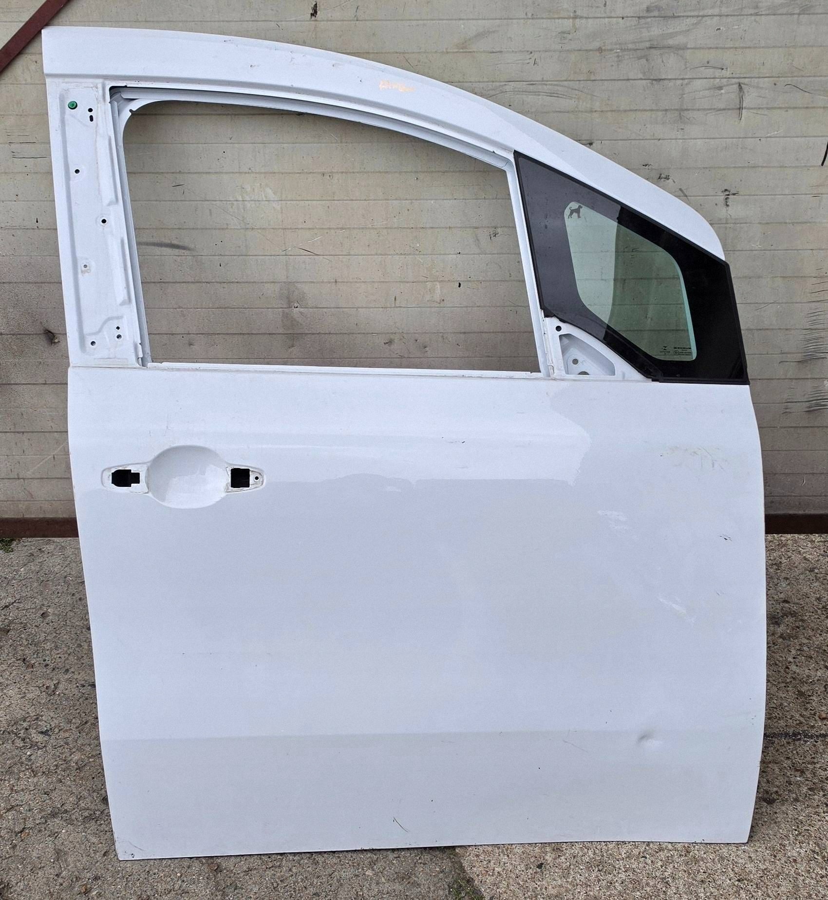 Renault Kangoo III 801108545R door front right