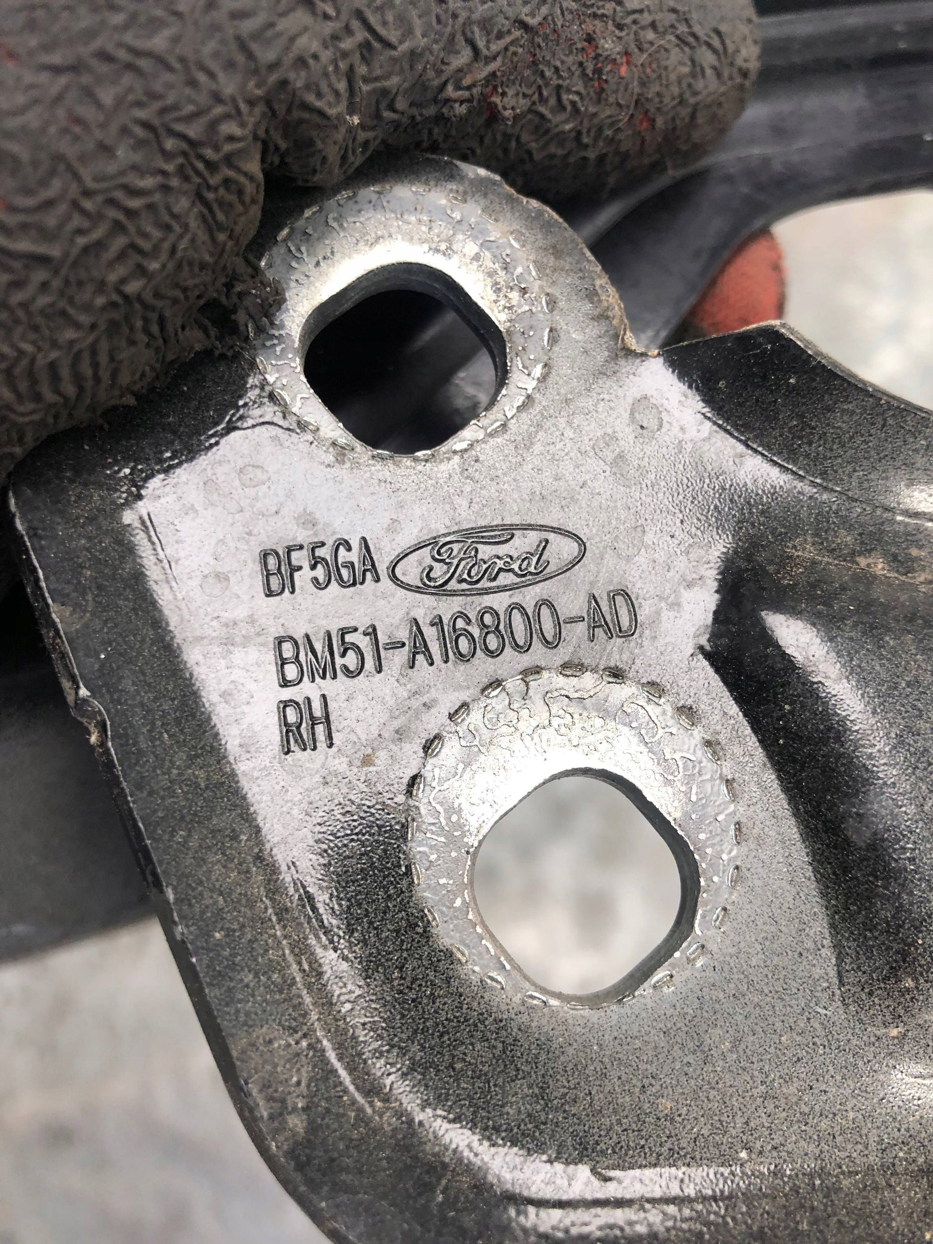 Cerniere cofano FORD KUGA MK2 PD BM51-A16800-AD BM51-A16801-AD