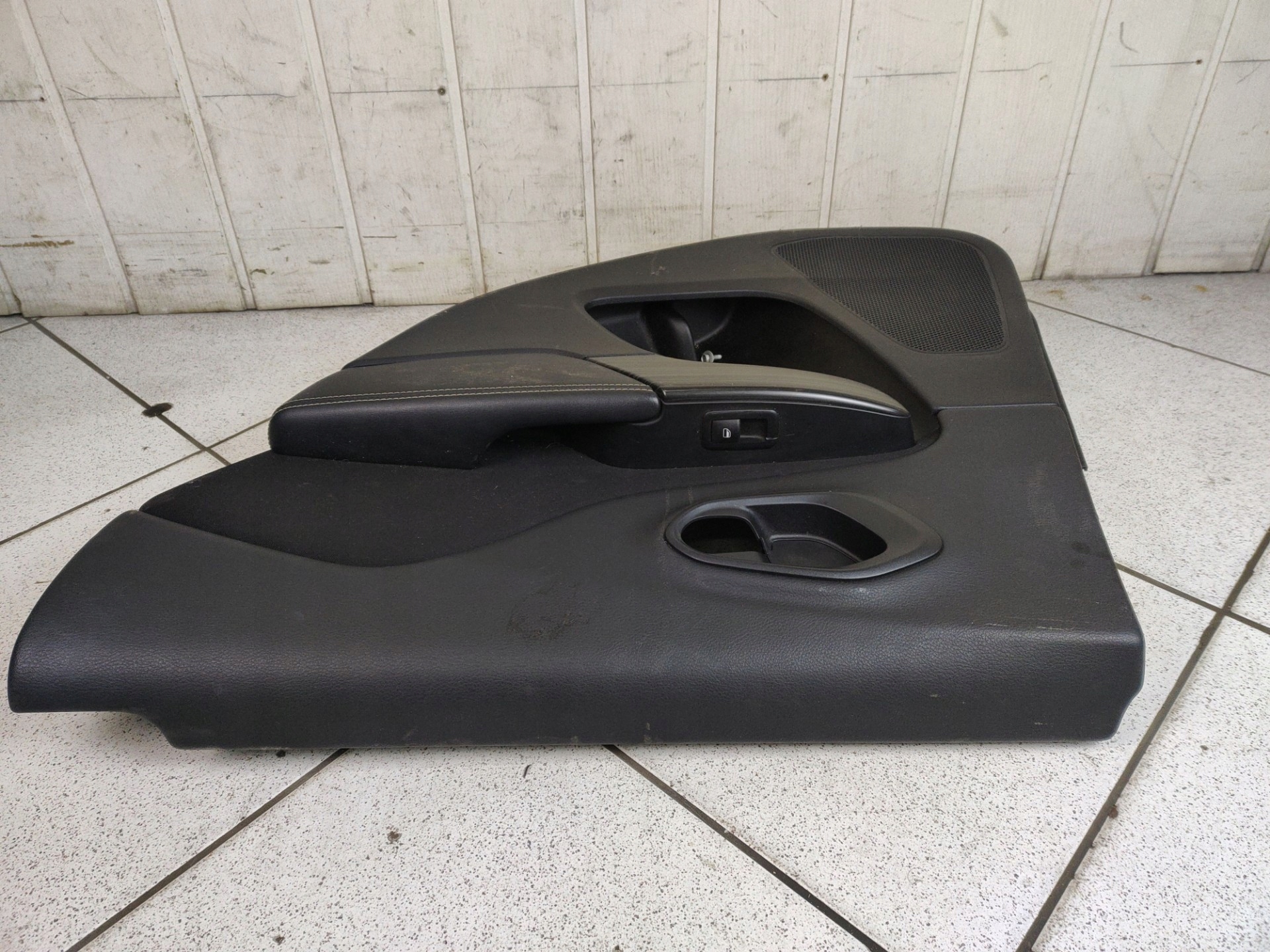 side door right side Jeep Cherokee 5 2014 2430409AB