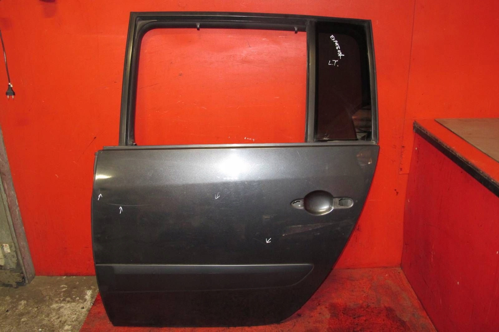 RENAULT ESPACE IV 4 door left rear part rear. TEB66