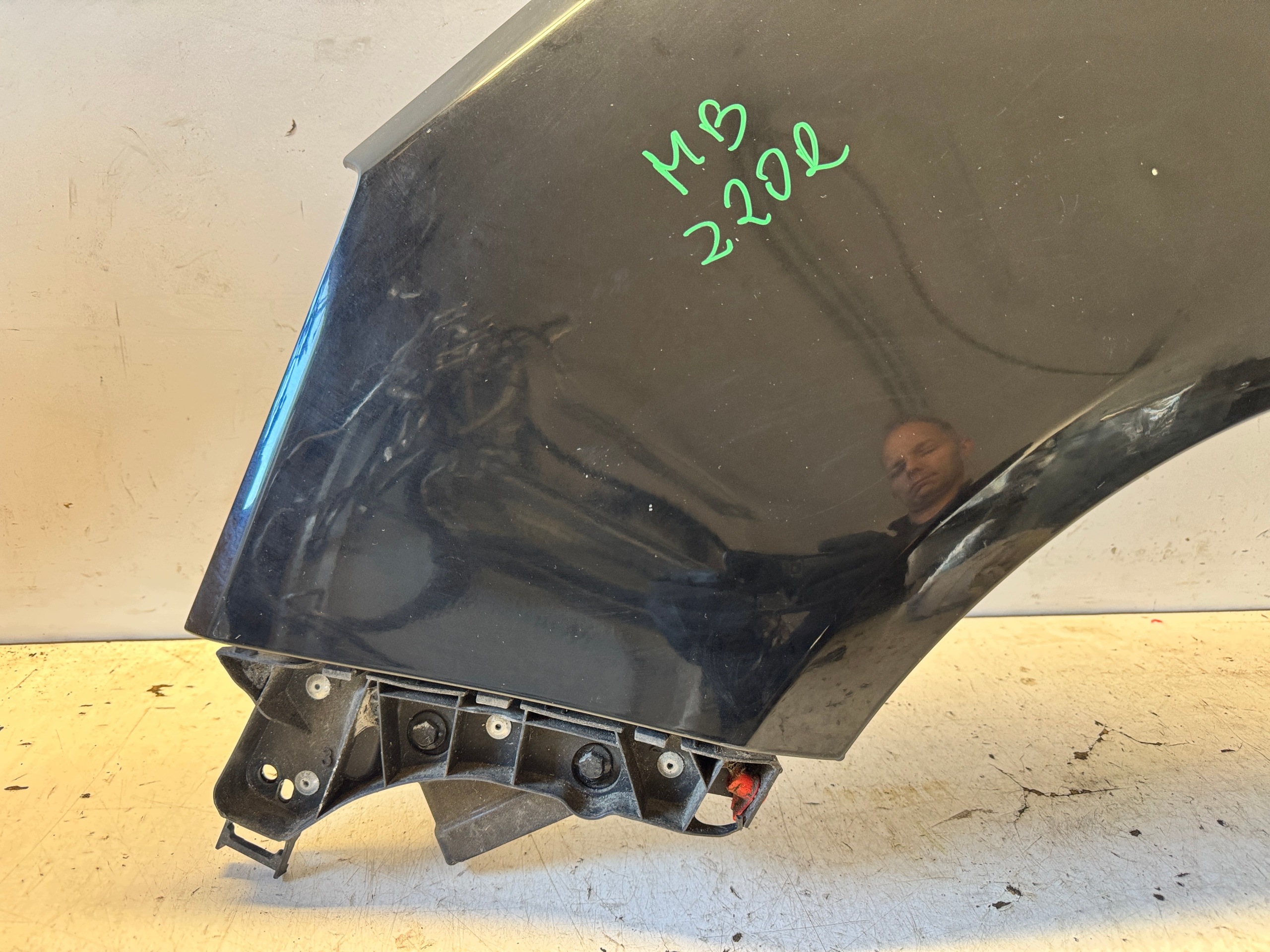 OPEL MERIVA B fender left front front Z20R black OK