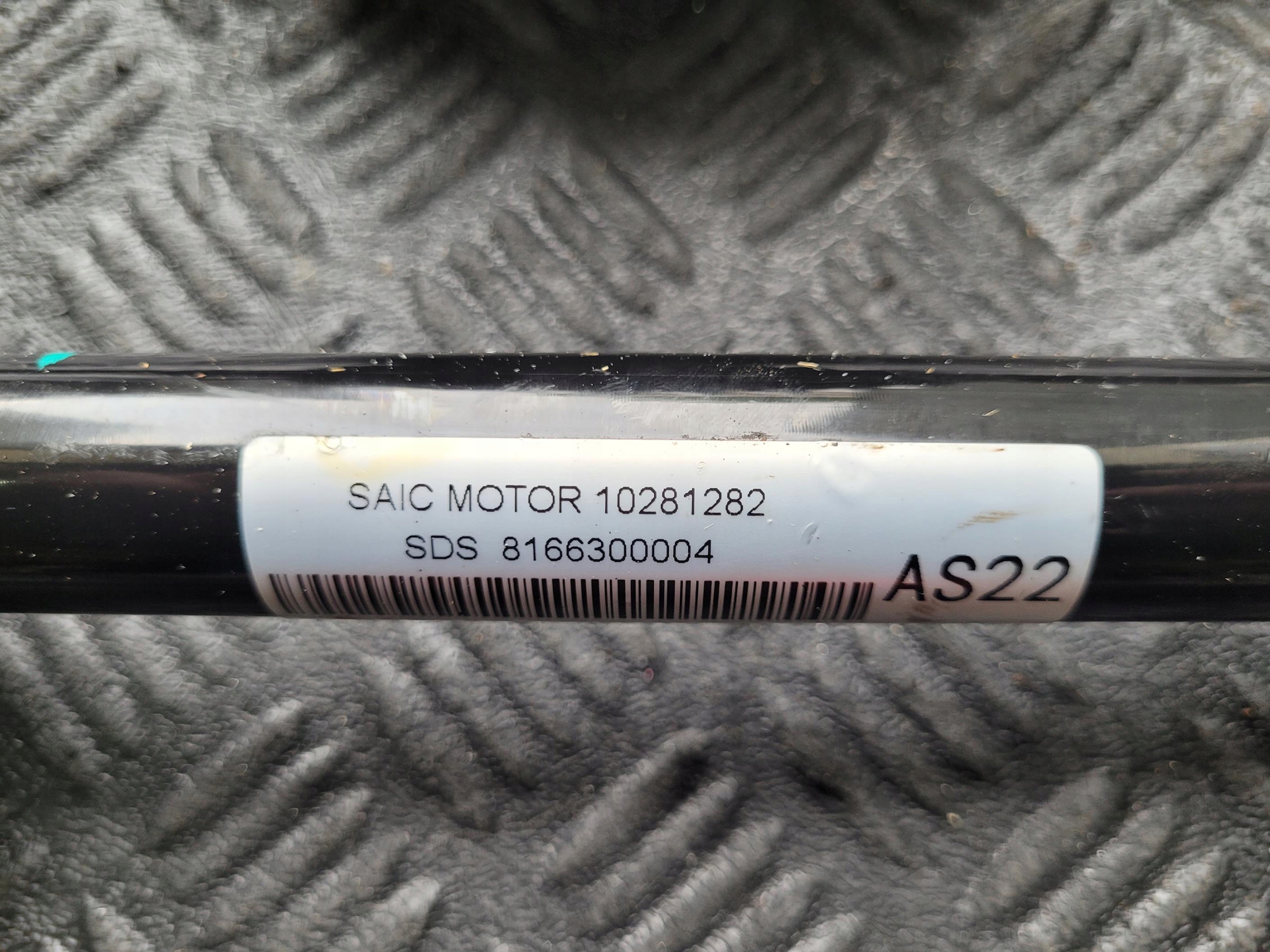 semi-axis front front left short. 10281281 MG HS and 1.5 T TGI AUTOMAT