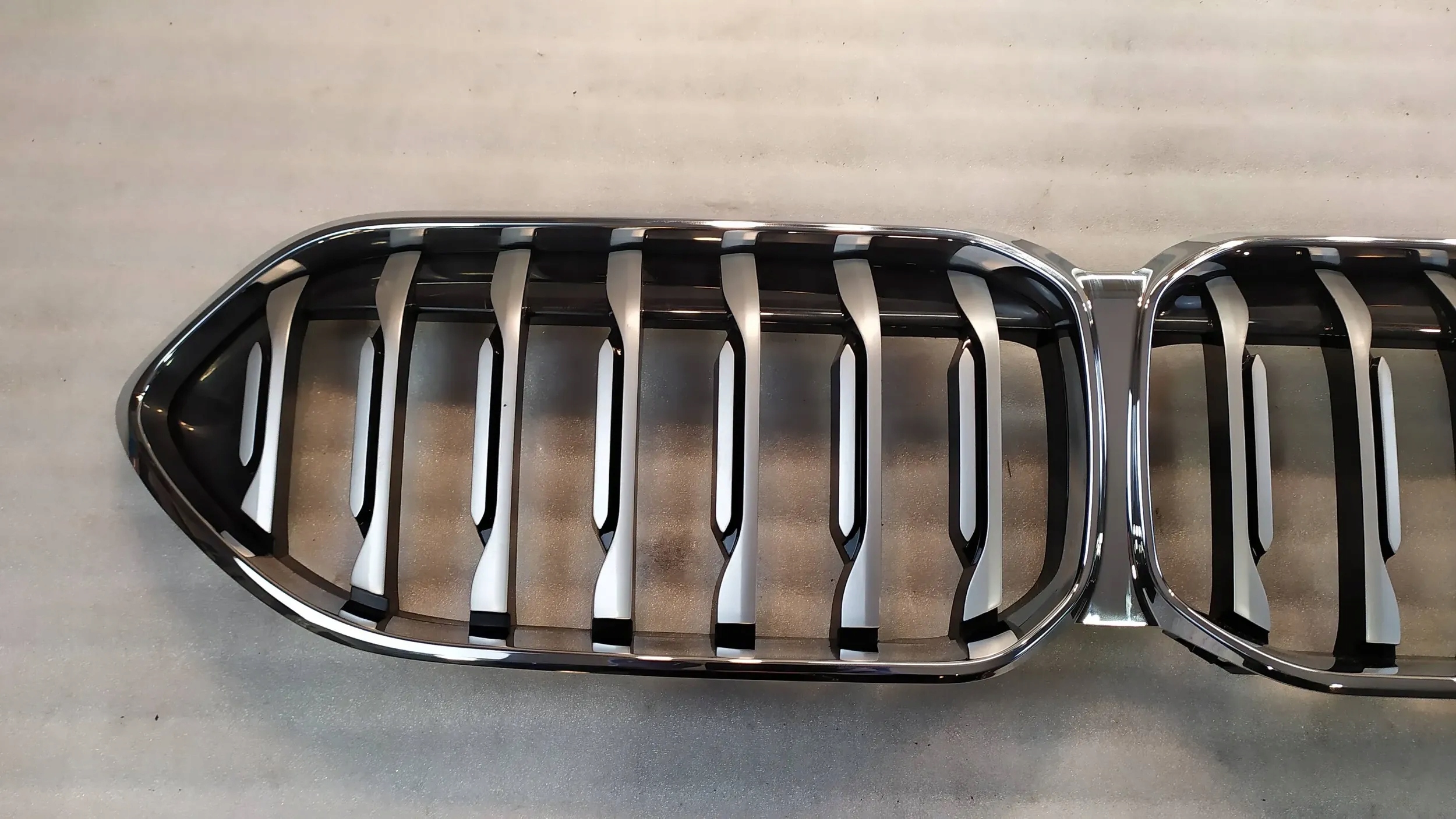 BMW 2 F44 Kühlergrill FRONTGRILL Kühlergitter 7077302 - Thumbnail 11