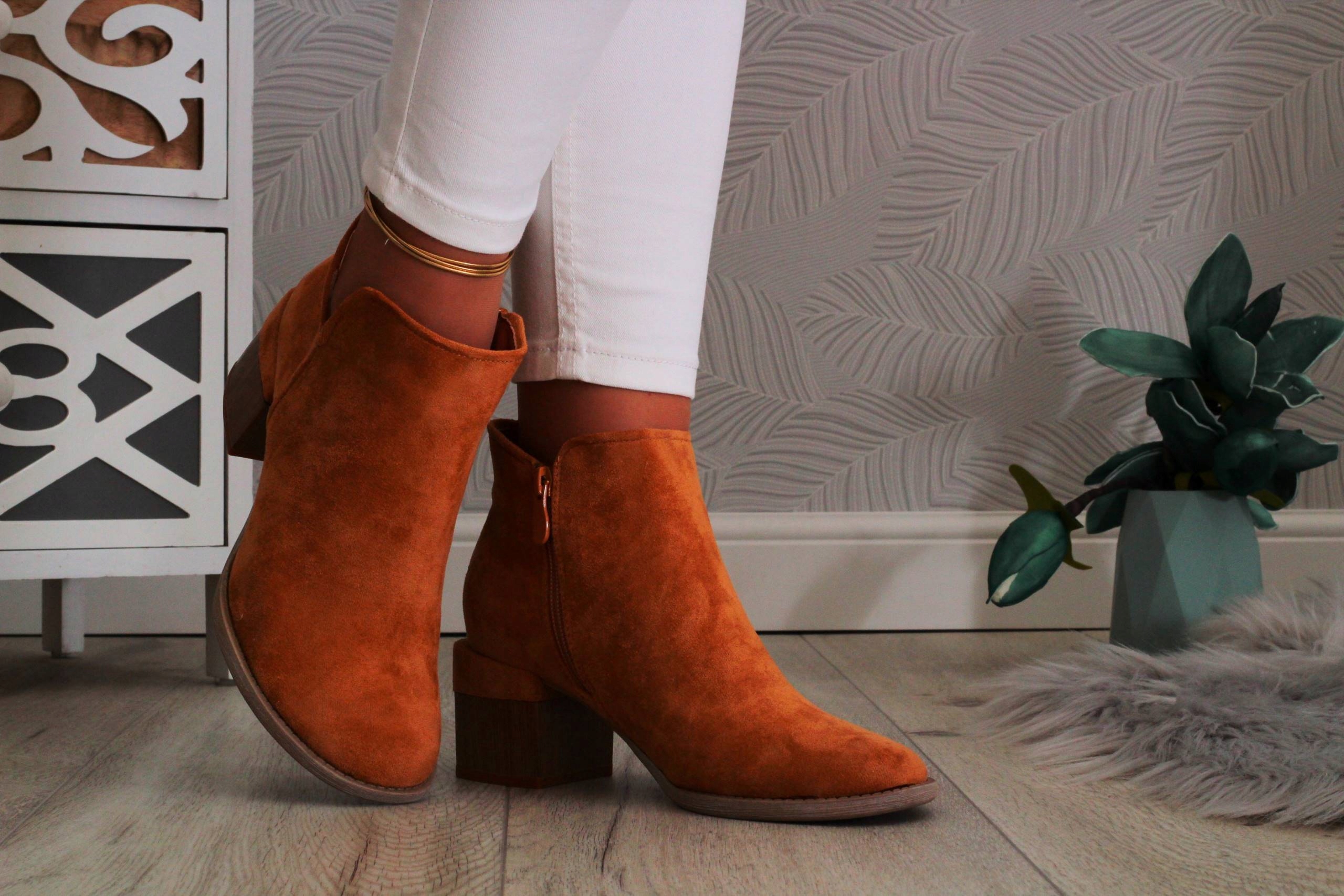 BOTKI BUTY DAMSKIE ELEGANCKIE Z WYCIĘCIEM SŁUPEK Marka inna