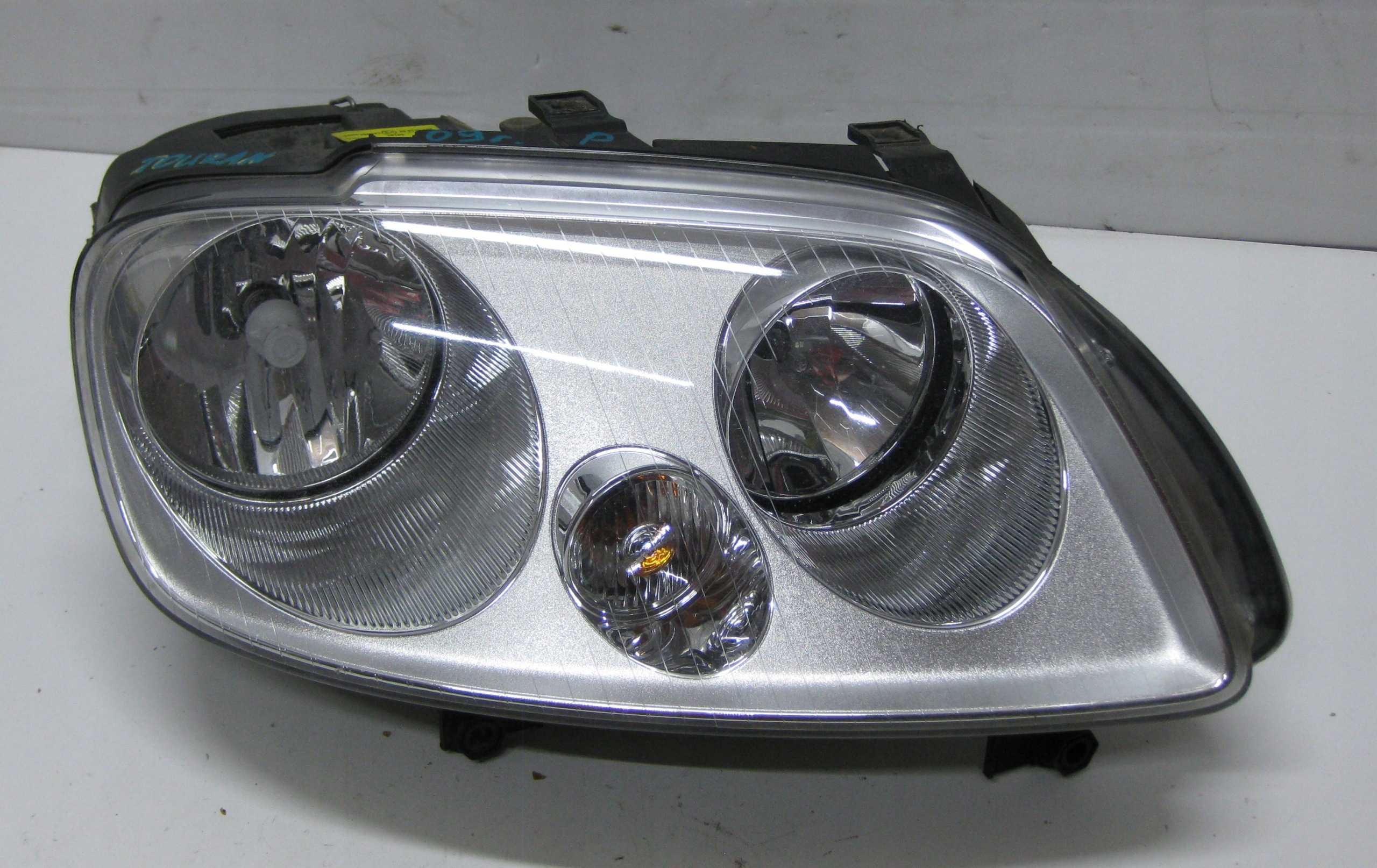 VOLKSWAGEN TOURAN light REFLEKTOR right front 2K0941006D
