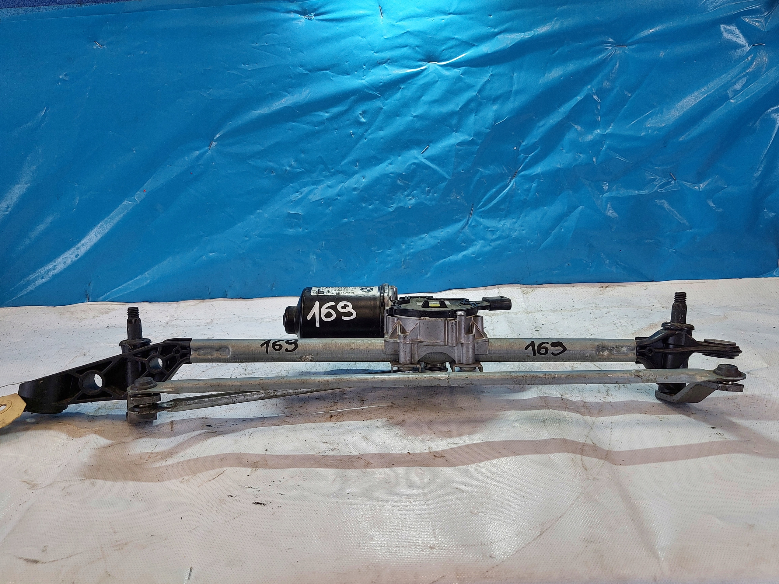 wiper mechanism BMW F30 7260488 front
