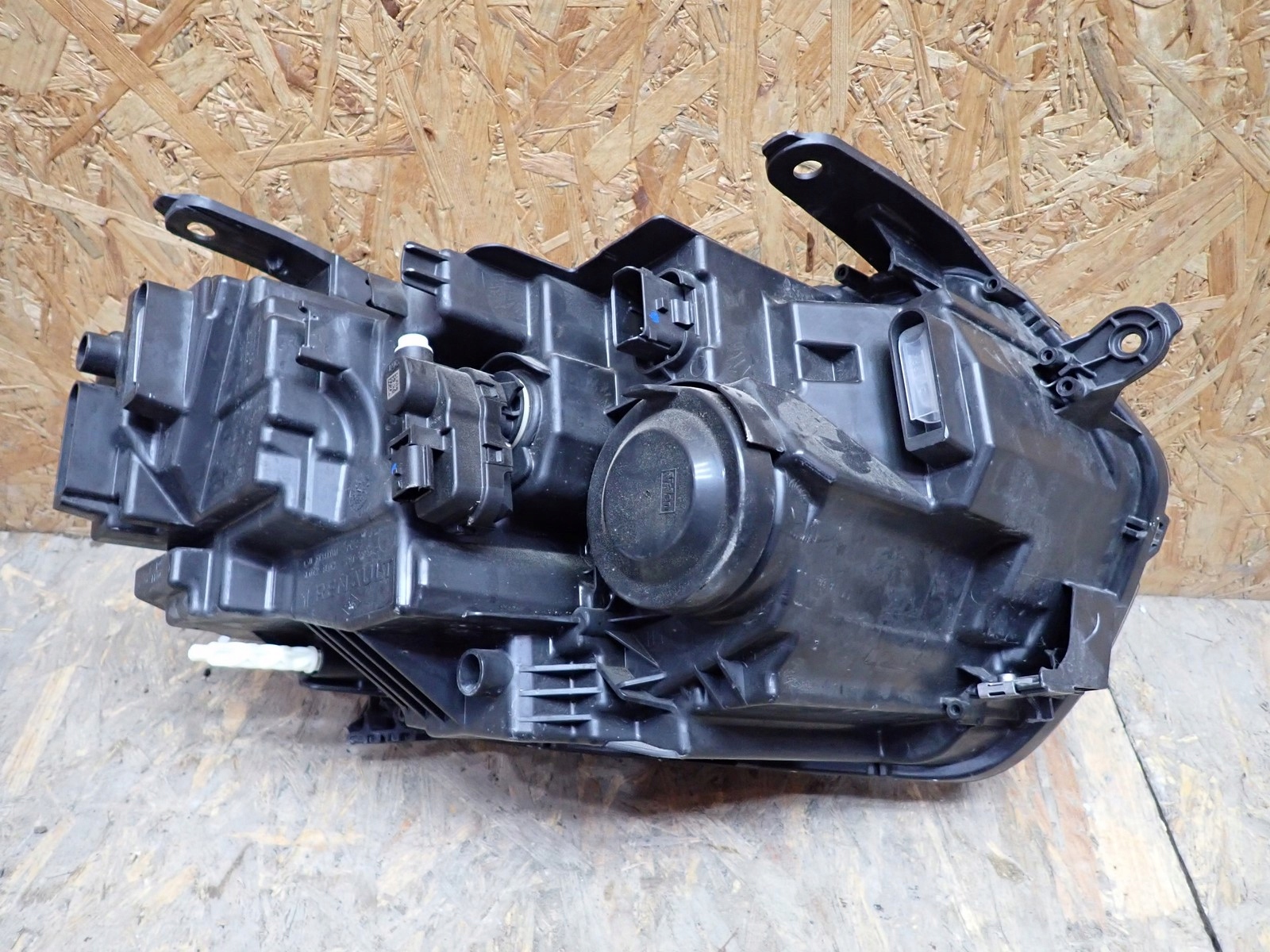 light left REFLEKTOR left LED DACIA DUSTER 2 II HM LIFT 21-24R 260602465R