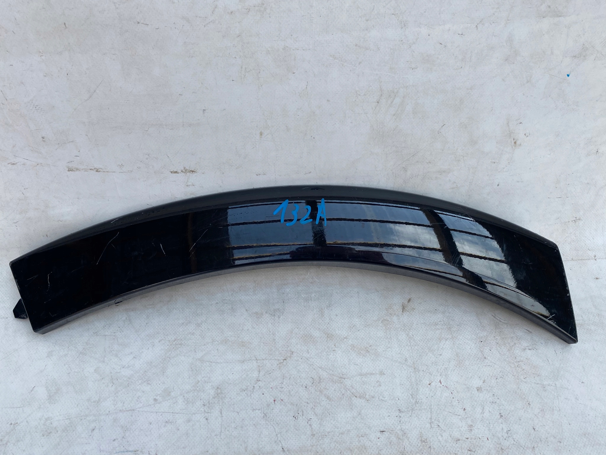 PORSCHE CAYENNE 9Y cap moulding of a bumper left front 9Y0853717D