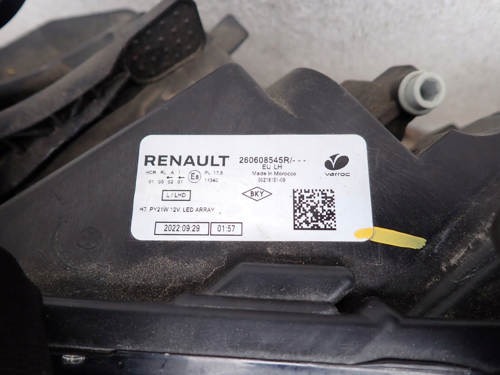 light left REFLEKTOR left LED DACIA JOGGER RK 2021- 260608545R
